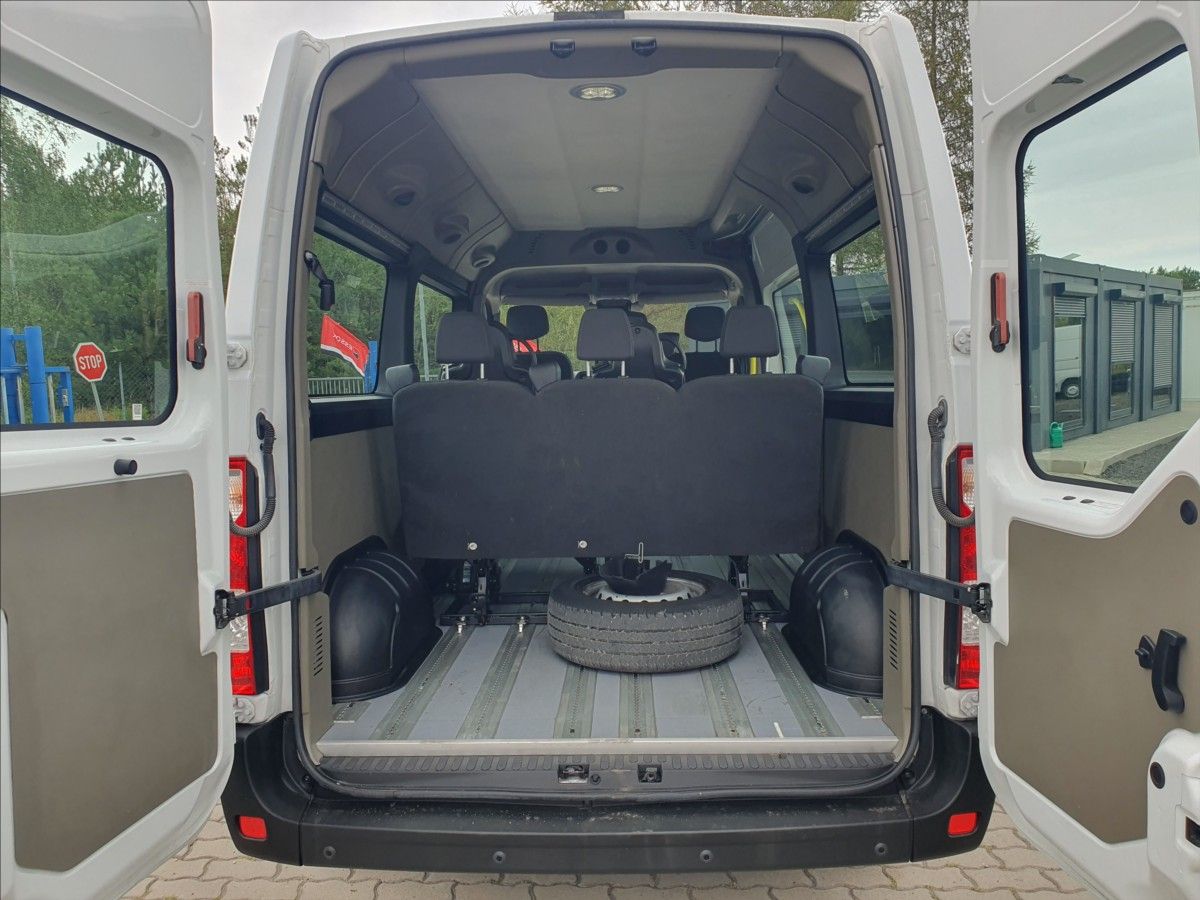 Renault Master, 2,3 L2H2 8míst 2x klima  č.46. - fotka 5