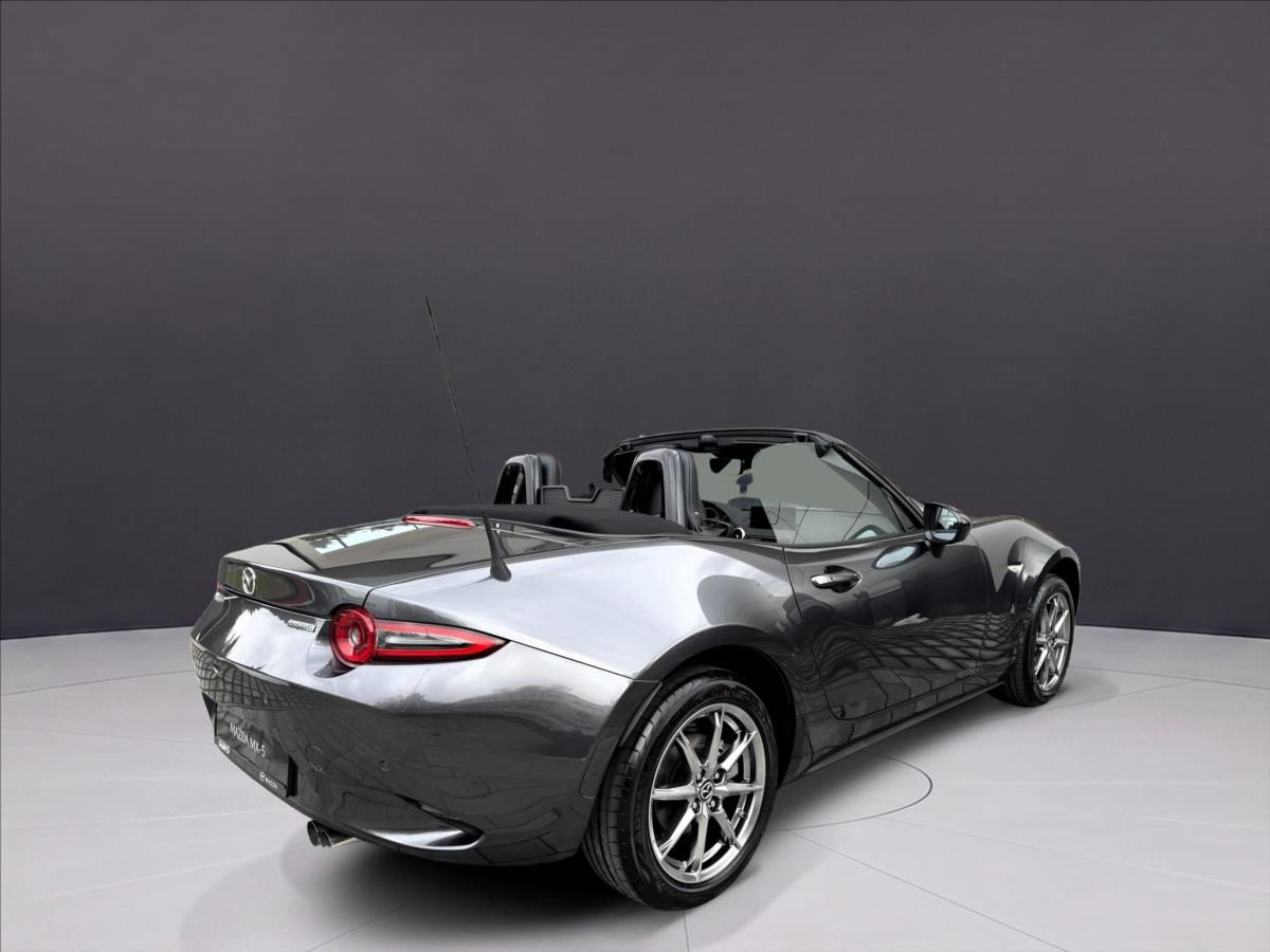 Mazda MX-5, 1,5 132ps 6MT RWD Exlusive-Lin - fotka 5