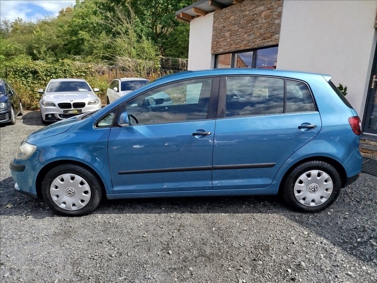 Volkswagen Golf Plus, 1,4 i 55kW, Klimatronic,Výhřev - fotka 3