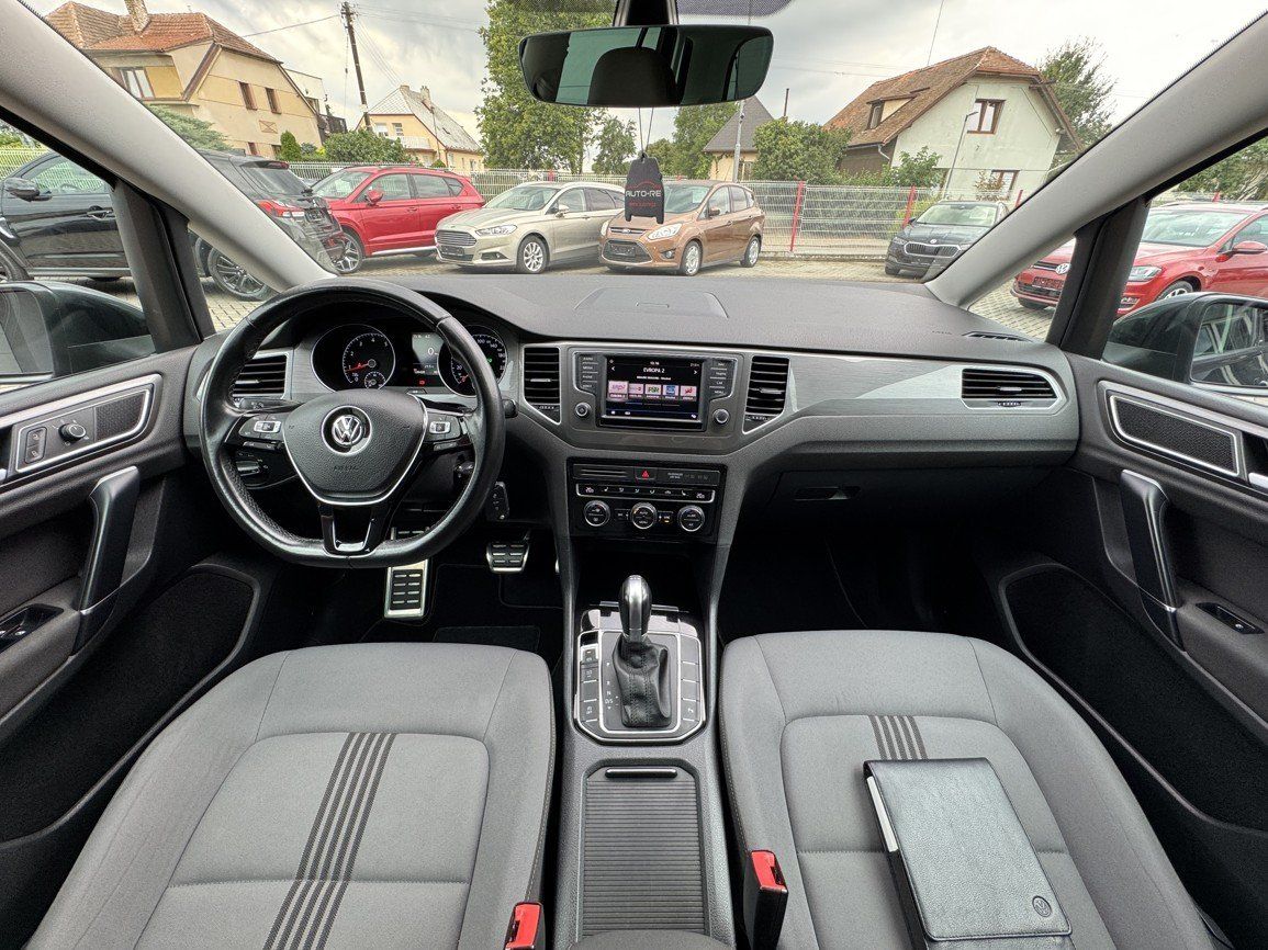 Volkswagen Golf Sportsvan, 1.4TSi R-Line DSG Xenony Navi - fotka 6