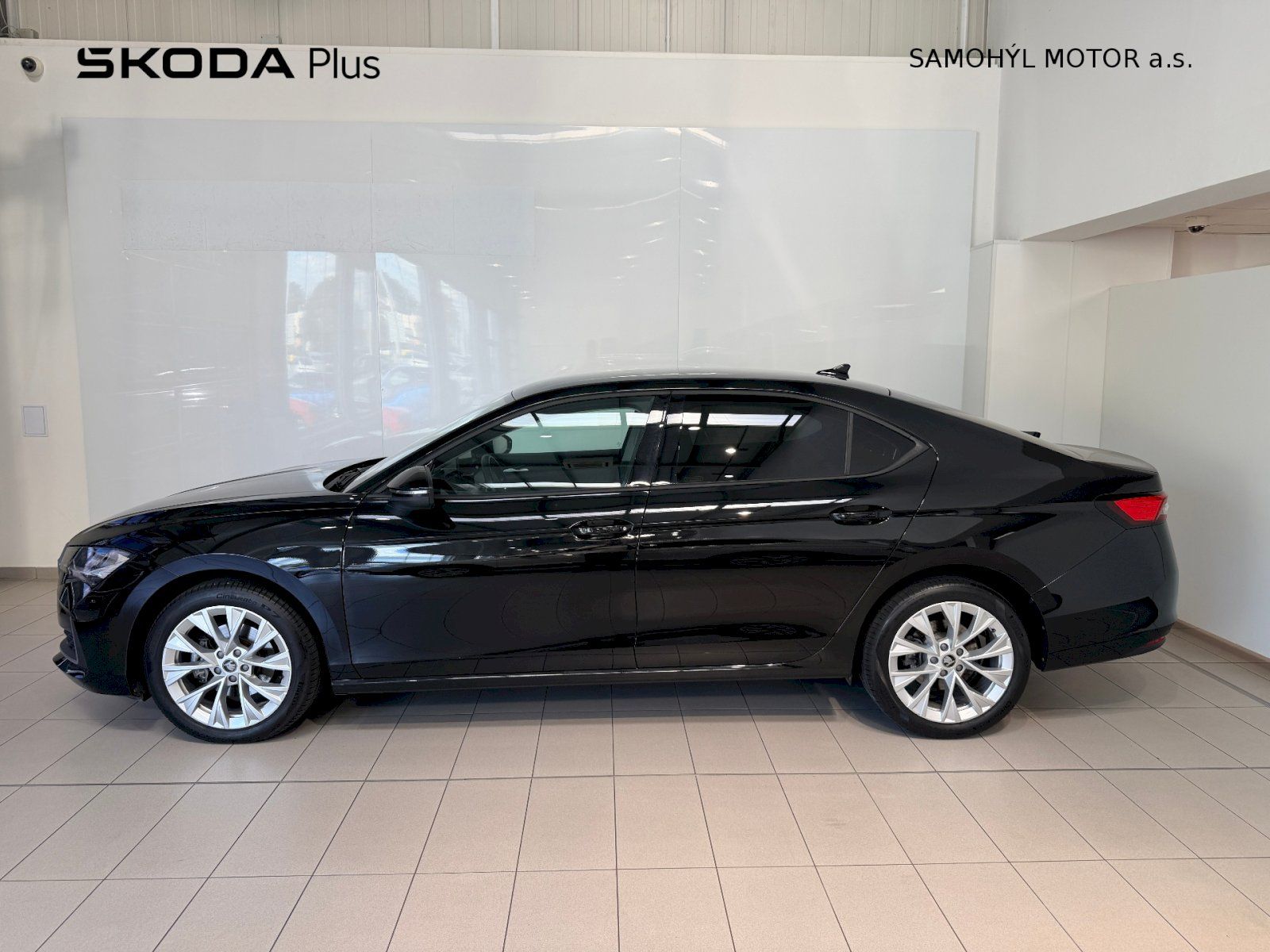 Škoda Superb, 2.0 TDI 110 kW A7F Selection - fotka 3