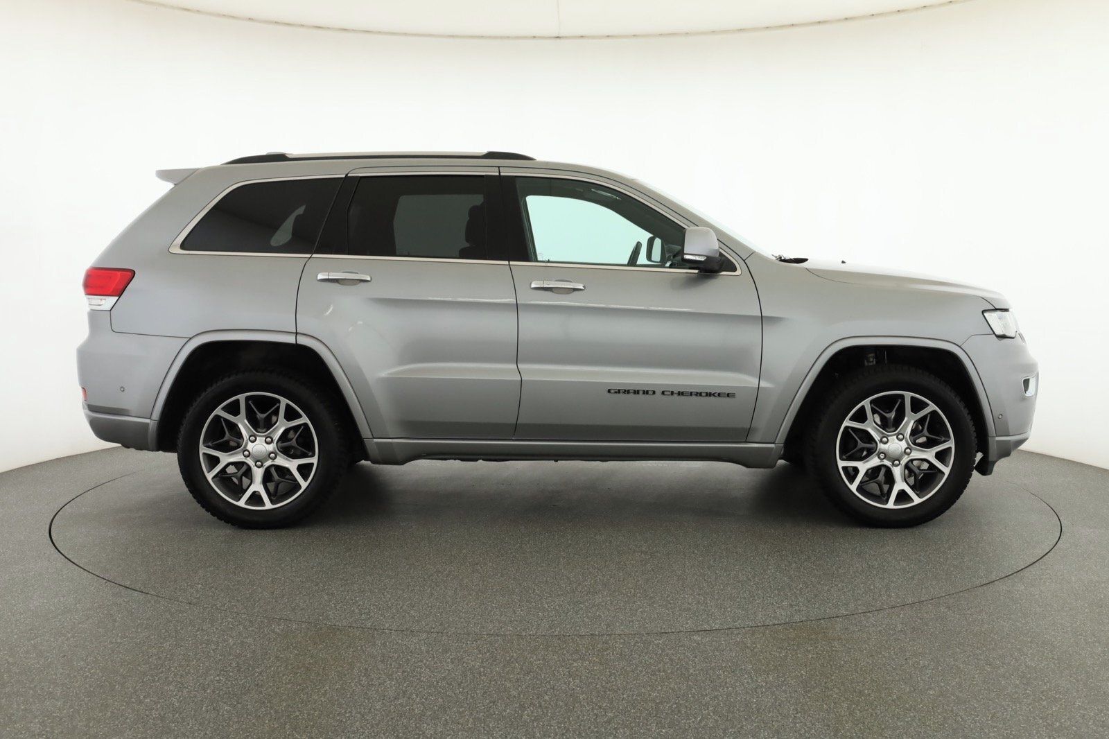 Jeep Grand Cherokee, 3.0 CRD, Overland, 4X4 - fotka 6