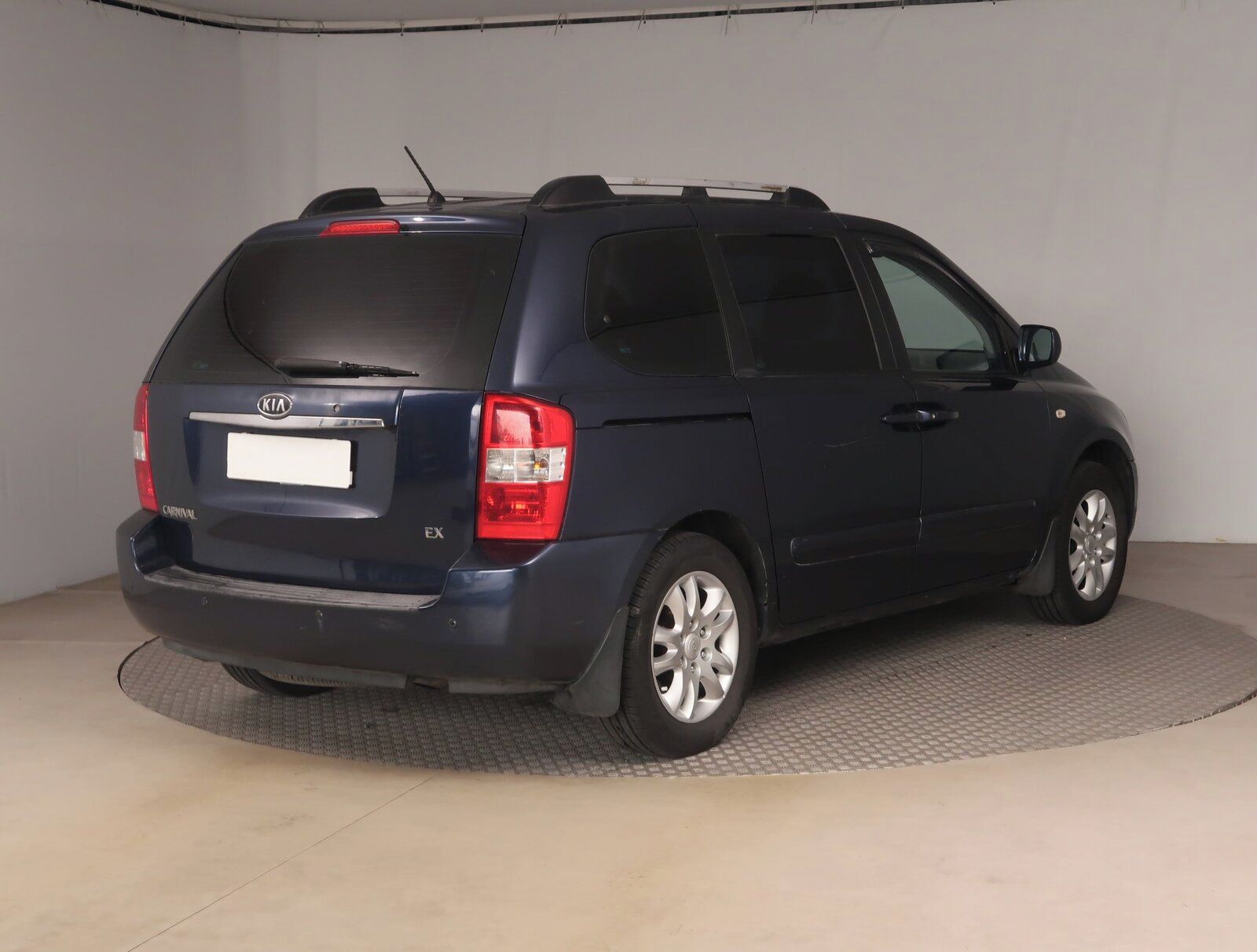 Kia Carnival, 2.9 CRDi, 7 míst - fotka 5