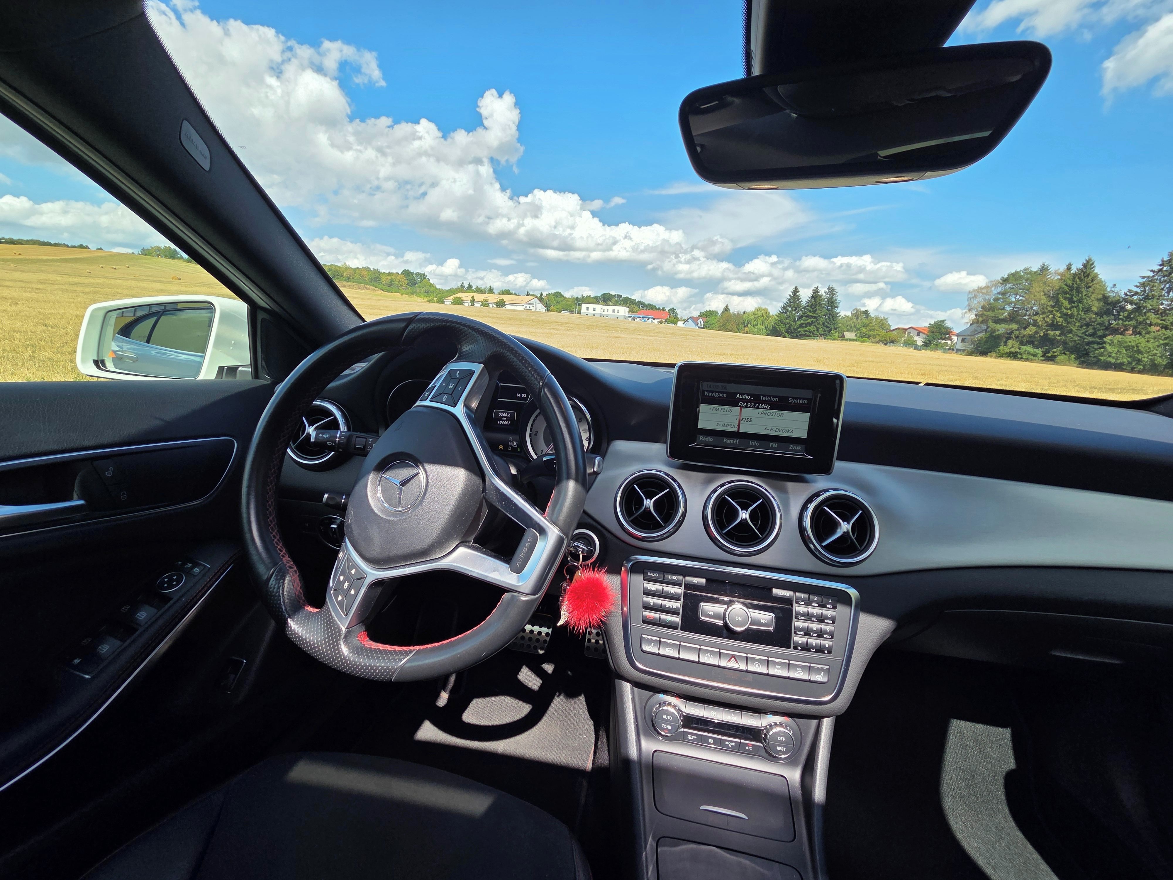 Mercedes-Benz GLA, 2.2 CDi 4MATIC - fotka 6