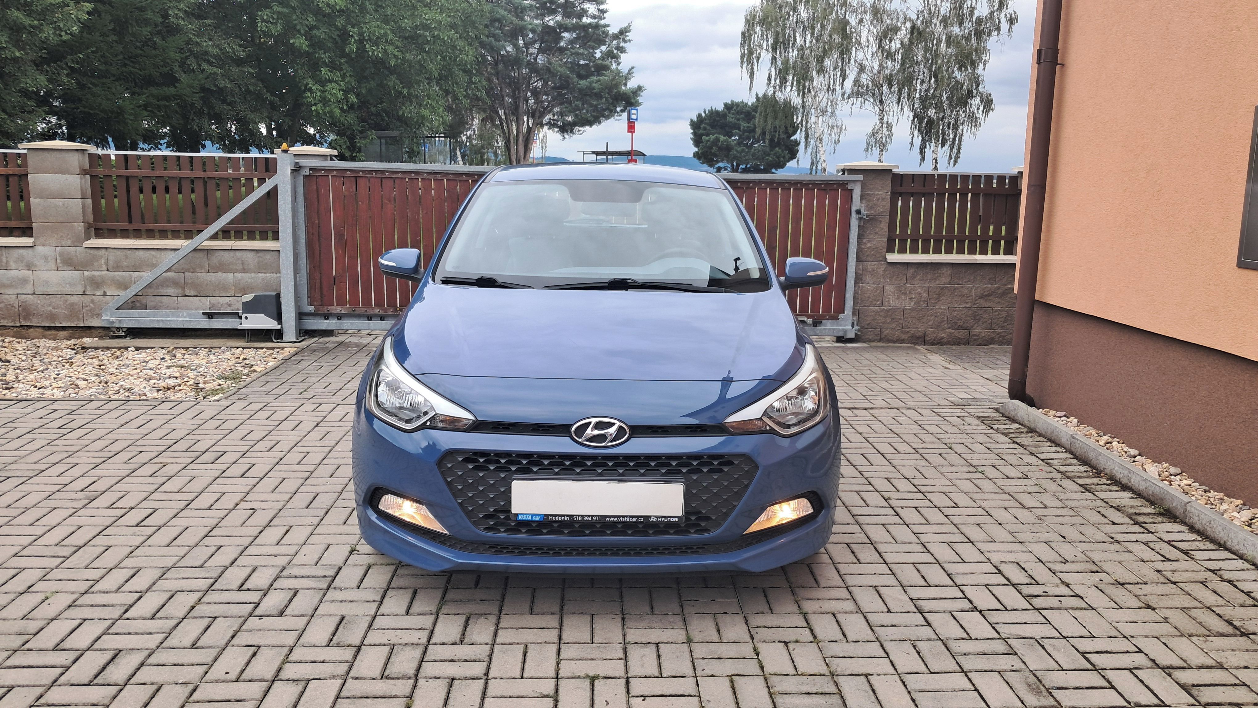 Hyundai i20, 1.2i / 1.MAJITEL ČR - fotka 4