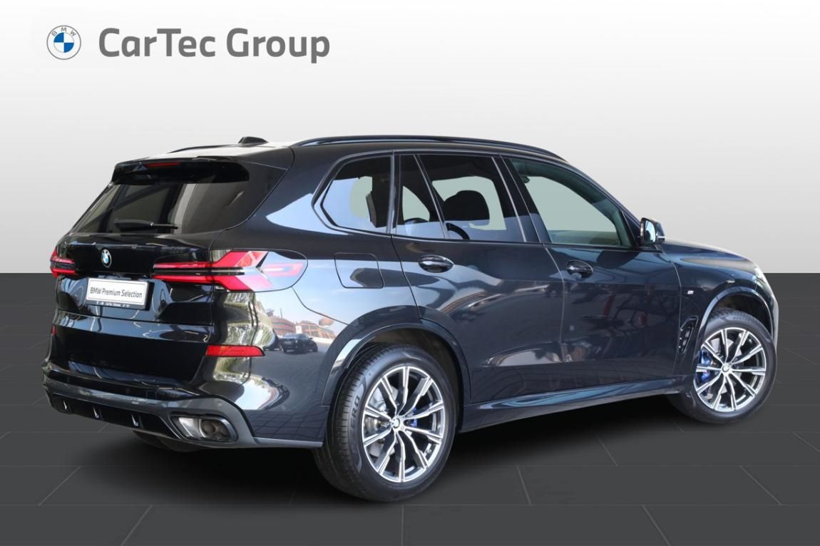 BMW X5, xDrive40i - fotka 6