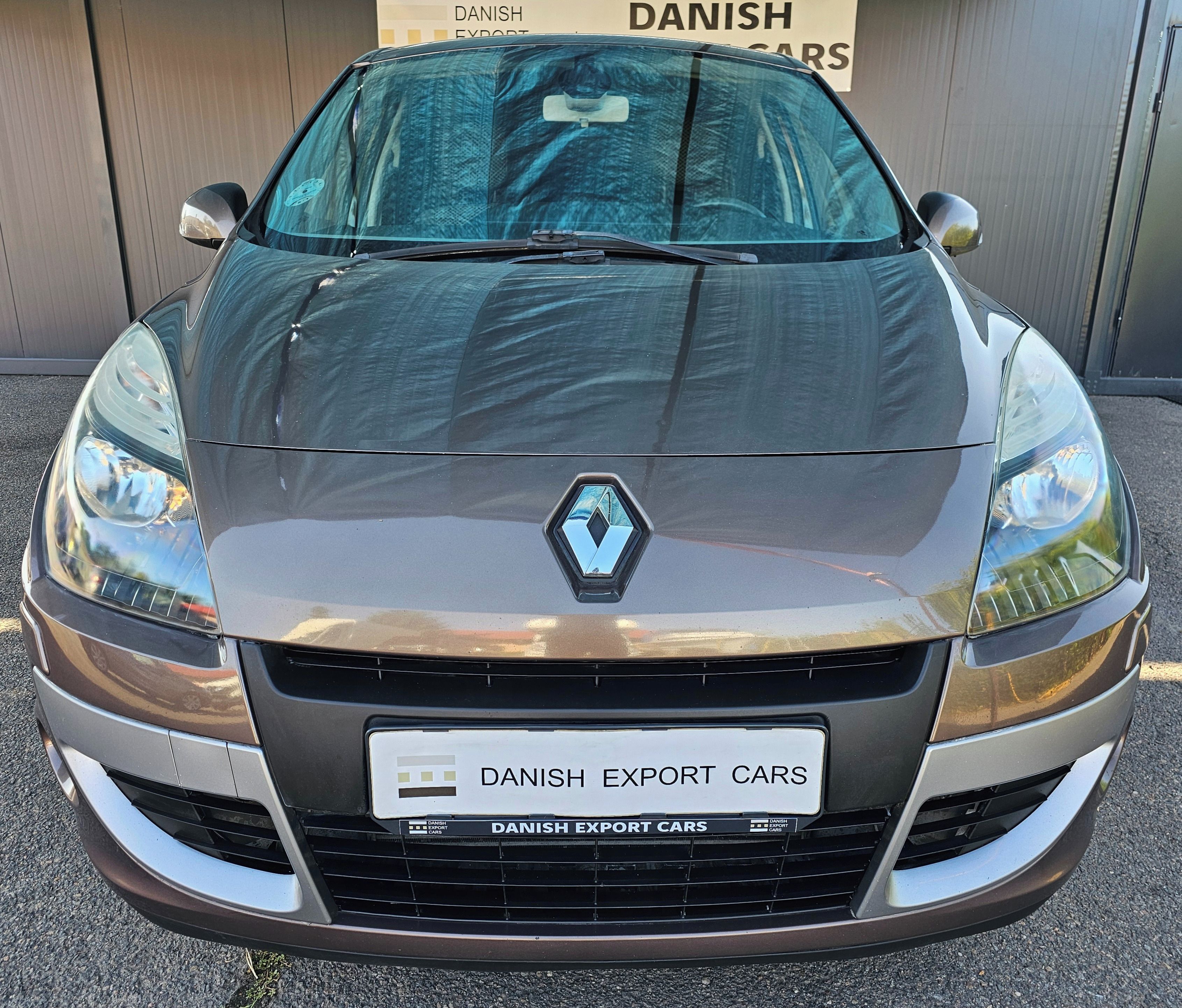 Renault Scénic, 1.6 DCI 96kW,VÝHŘEV,NAVI,TAŽNÉ - fotka 4