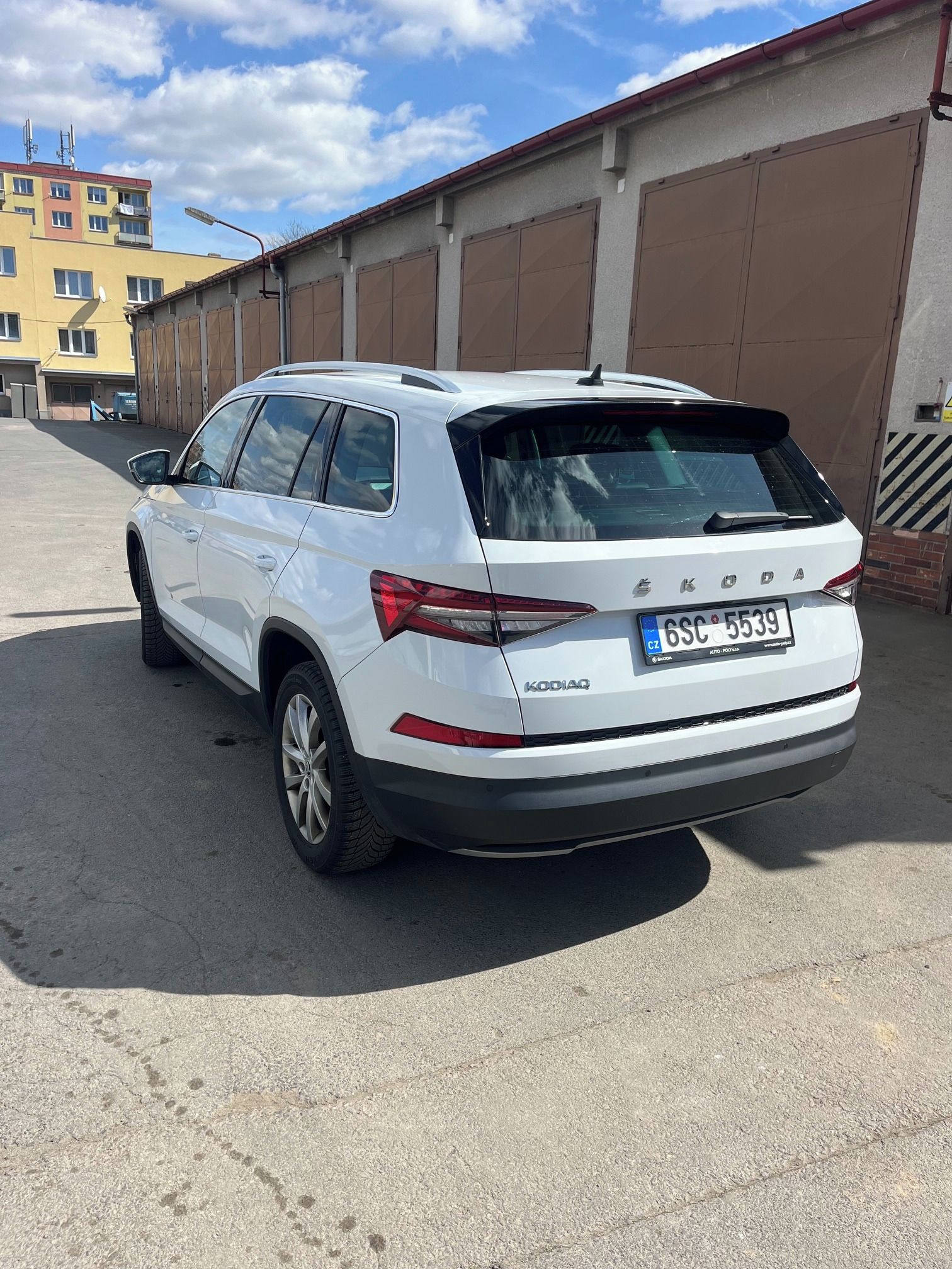 Škoda Kodiaq, 1,5 TSI 110kW, DSG, STYLE - fotka 4