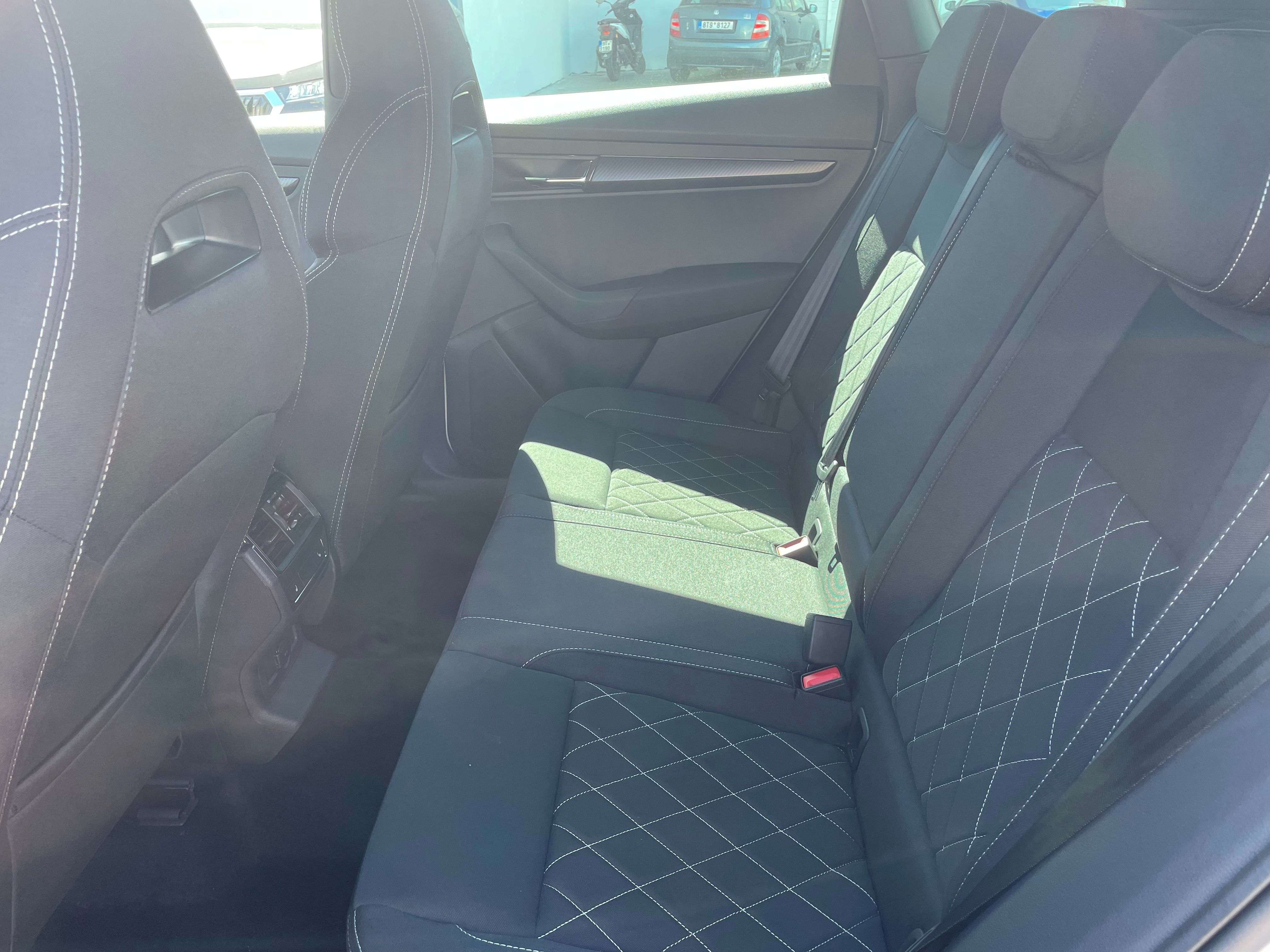 Škoda Karoq, 1.5 TSI 110kW DSG Sportline - fotka 6