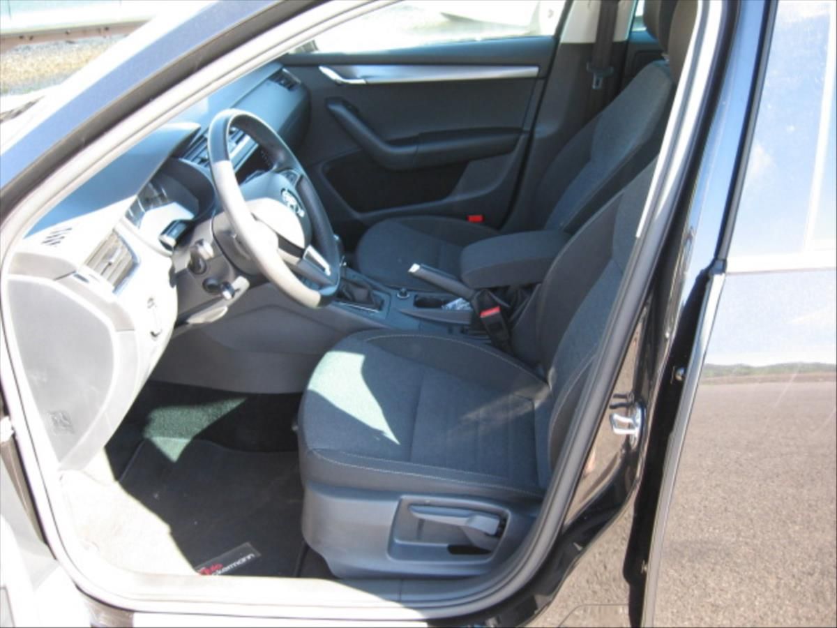 Škoda Octavia, 1,5 TSi  110 kW - fotka 6