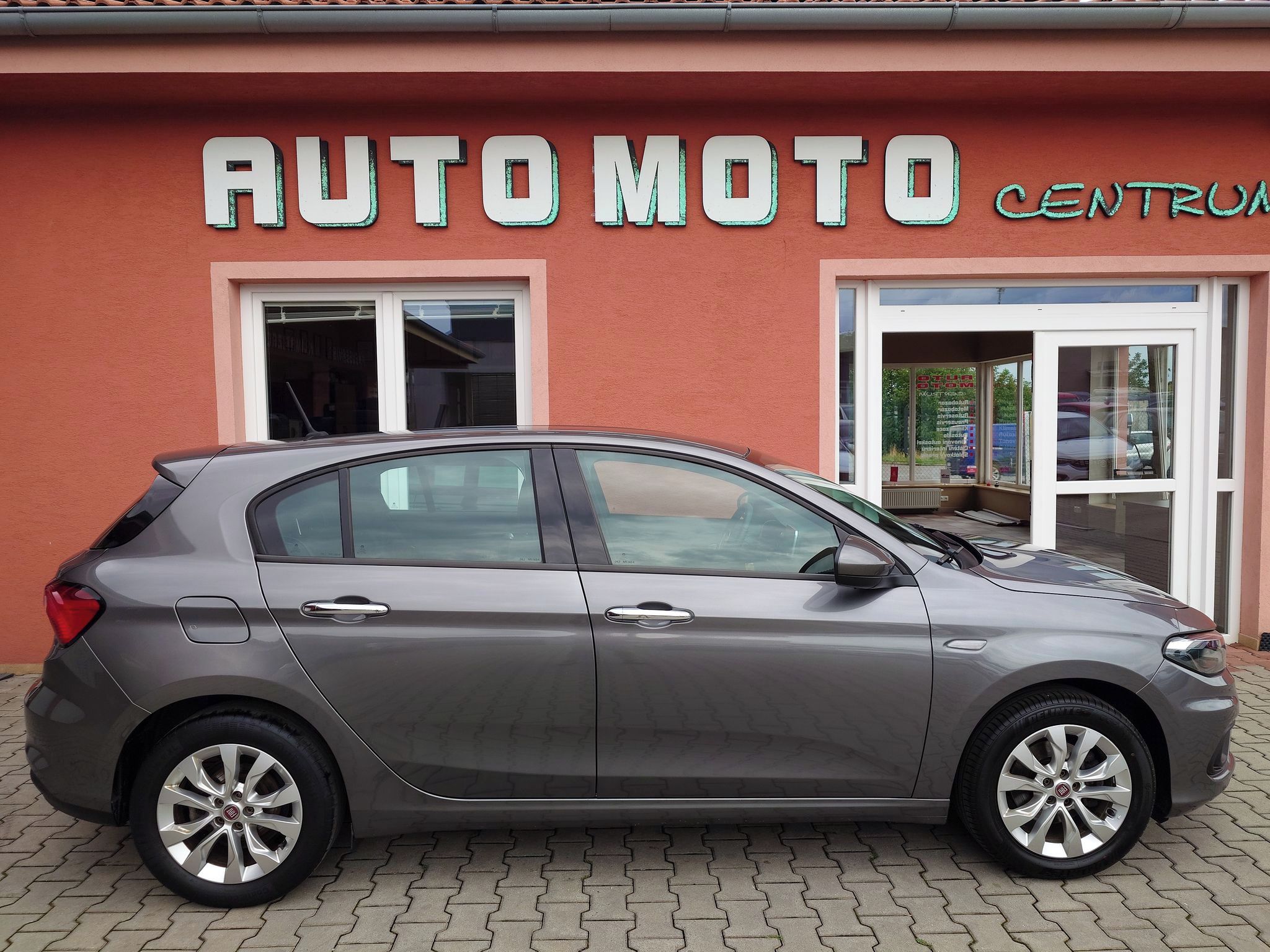 Fiat Tipo, 1.4 70kw Lounge TAŽNÉ - fotka 6