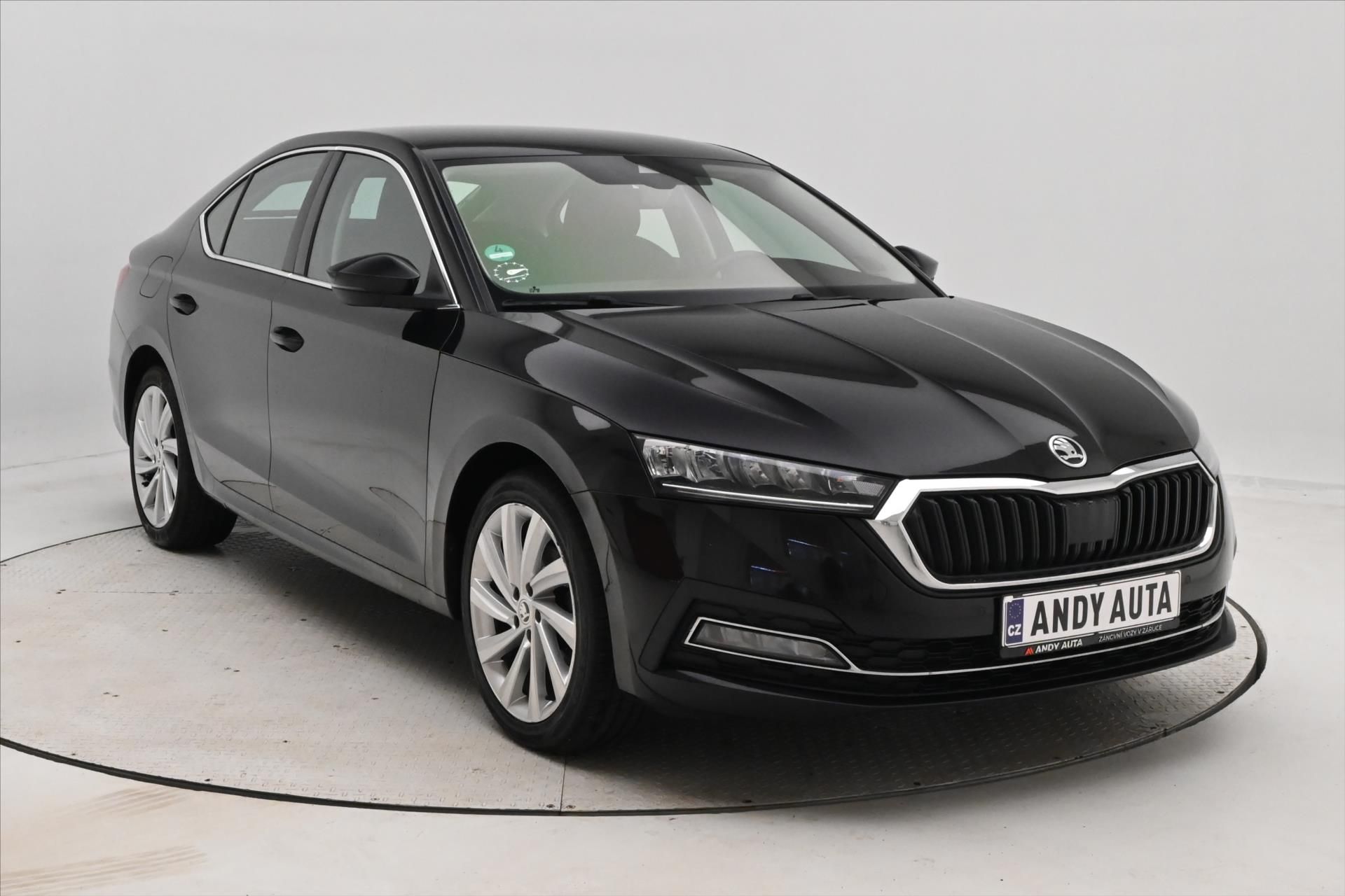 Škoda Octavia, 2,0 TDI 110kW DSG Style Záruka - fotka 3