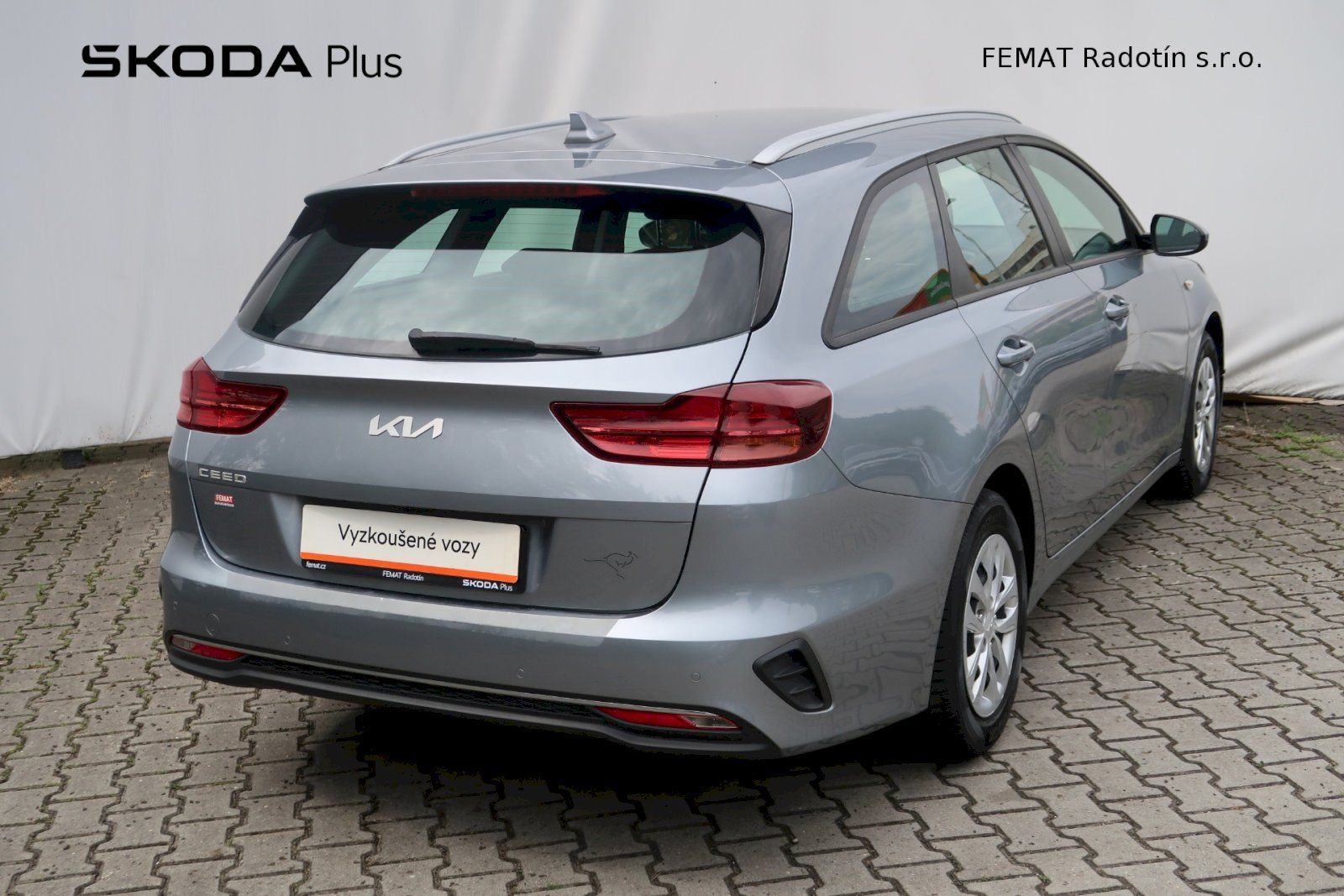 Kia Cee´d, Sportswagon 1,0 T-GDI/88 kW - fotka 2
