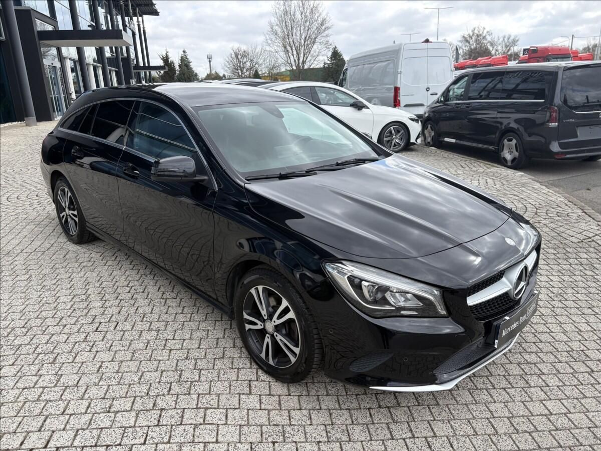 Mercedes-Benz CLA, 1,6 180 SB ČR 1.maj