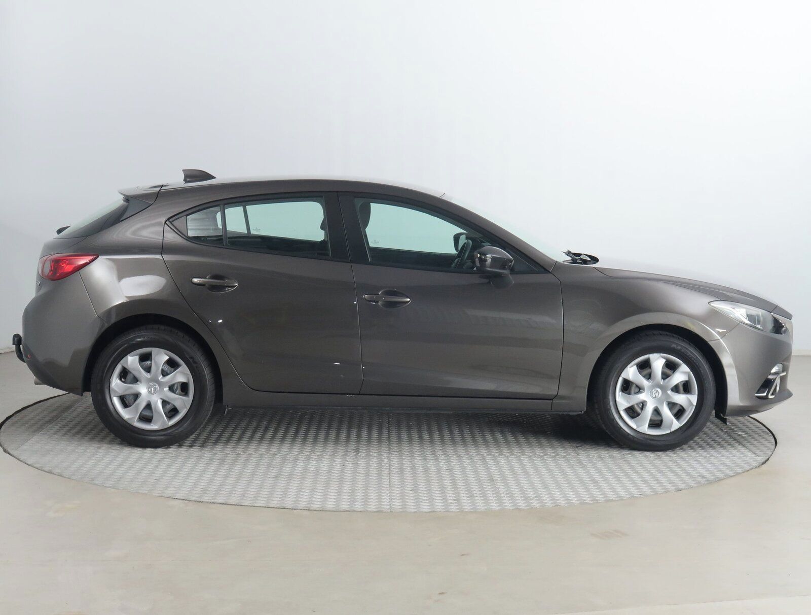 Mazda 3, 1.5 Skyactiv-G, Navi, Klima - fotka 6