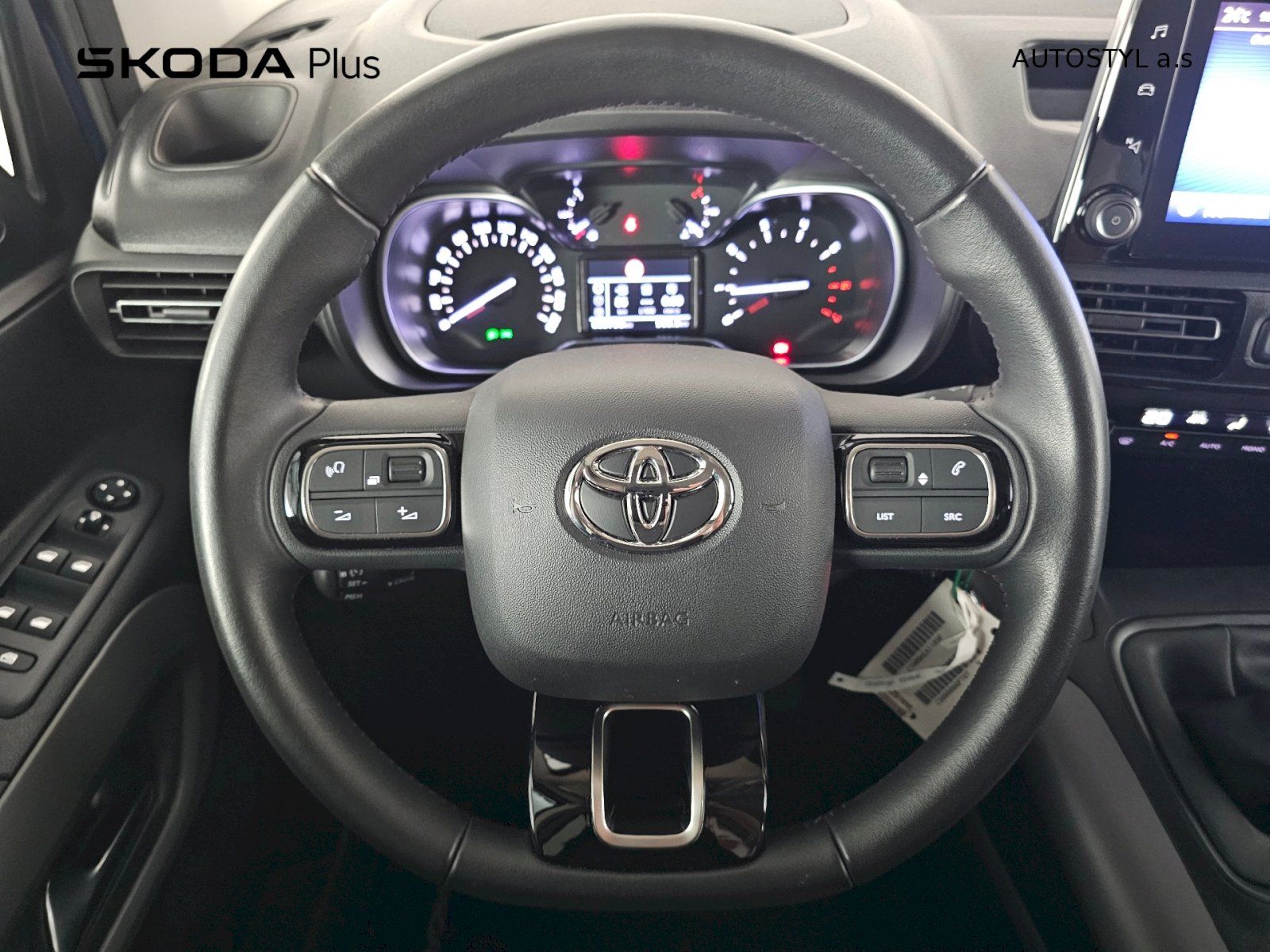Toyota Proace City Verso, 1.2T 110k FAMILY SHORT 7S TAŽN - fotka 5
