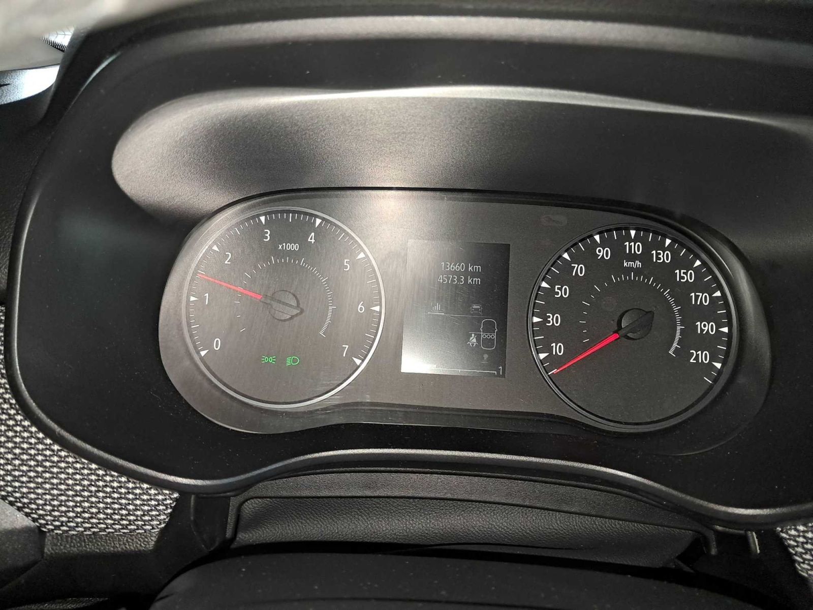 Dacia Sandero, 1.0 TCe, Comfort, ČR,1.maj - fotka 3