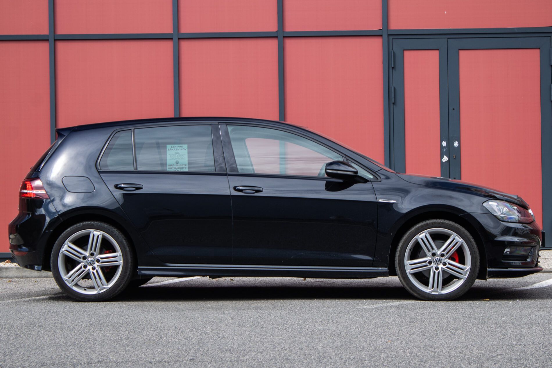 Volkswagen Golf - fotka 4