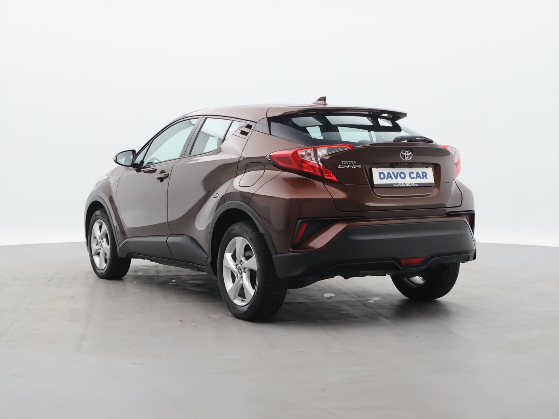 Toyota C-HR, 1,2 TURBO 85kW ACTIVE ALU CZ - fotka 5