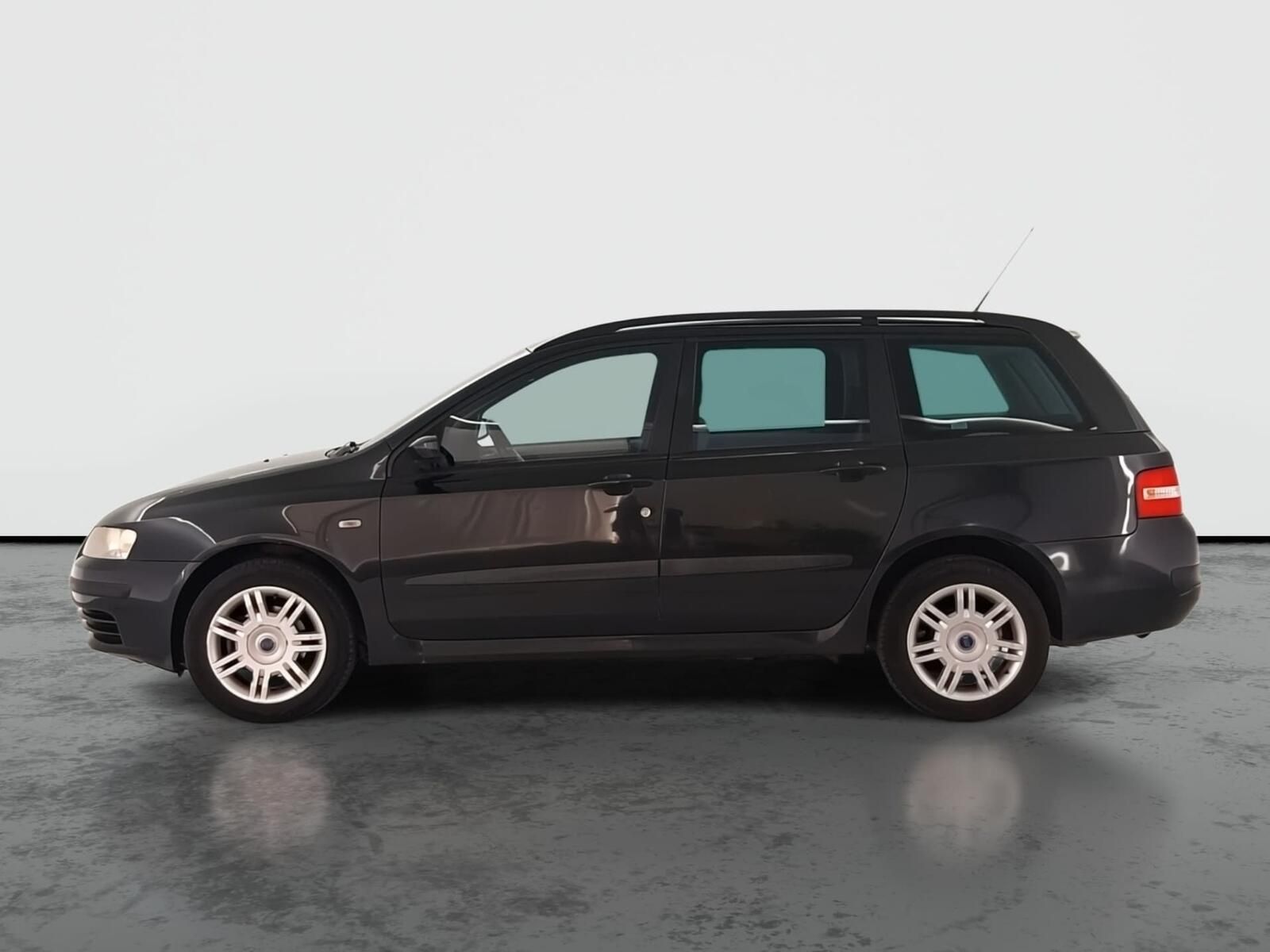 Fiat Stilo, 1.8 16V, Automatická klima - fotka 3