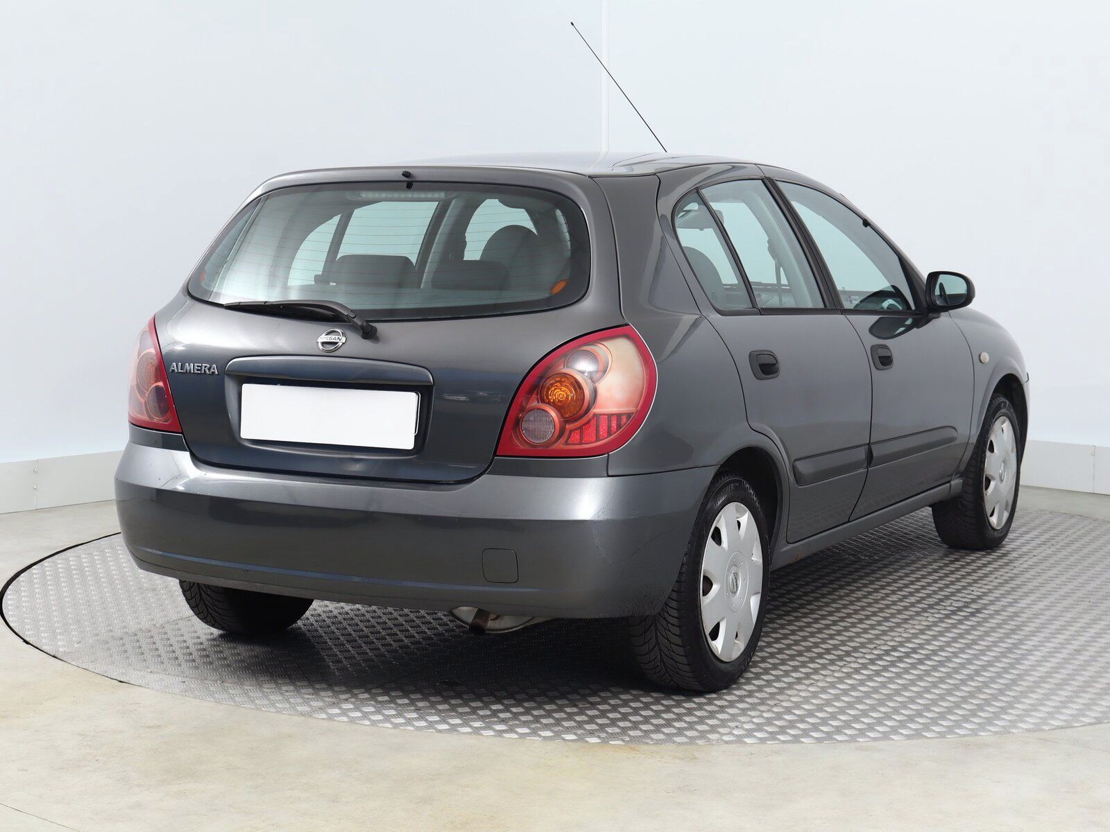 Nissan Almera, 1.5, po STK, jezdí výborně - fotka 5