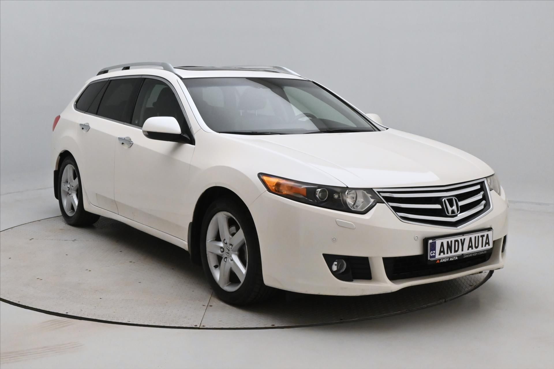 Honda Accord, 2,2 i-DTEC 110kW Manuál - fotka 3