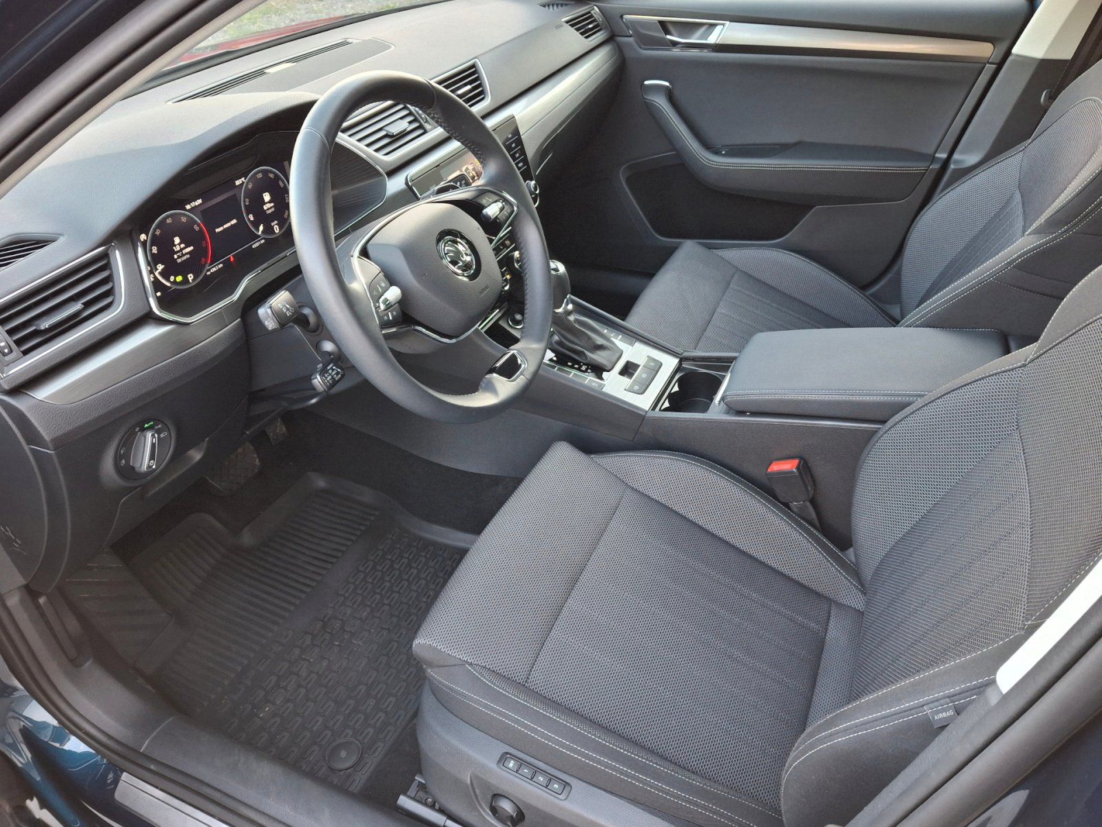 Škoda Superb, Style DSG 1,5TSi 110kW - fotka 6