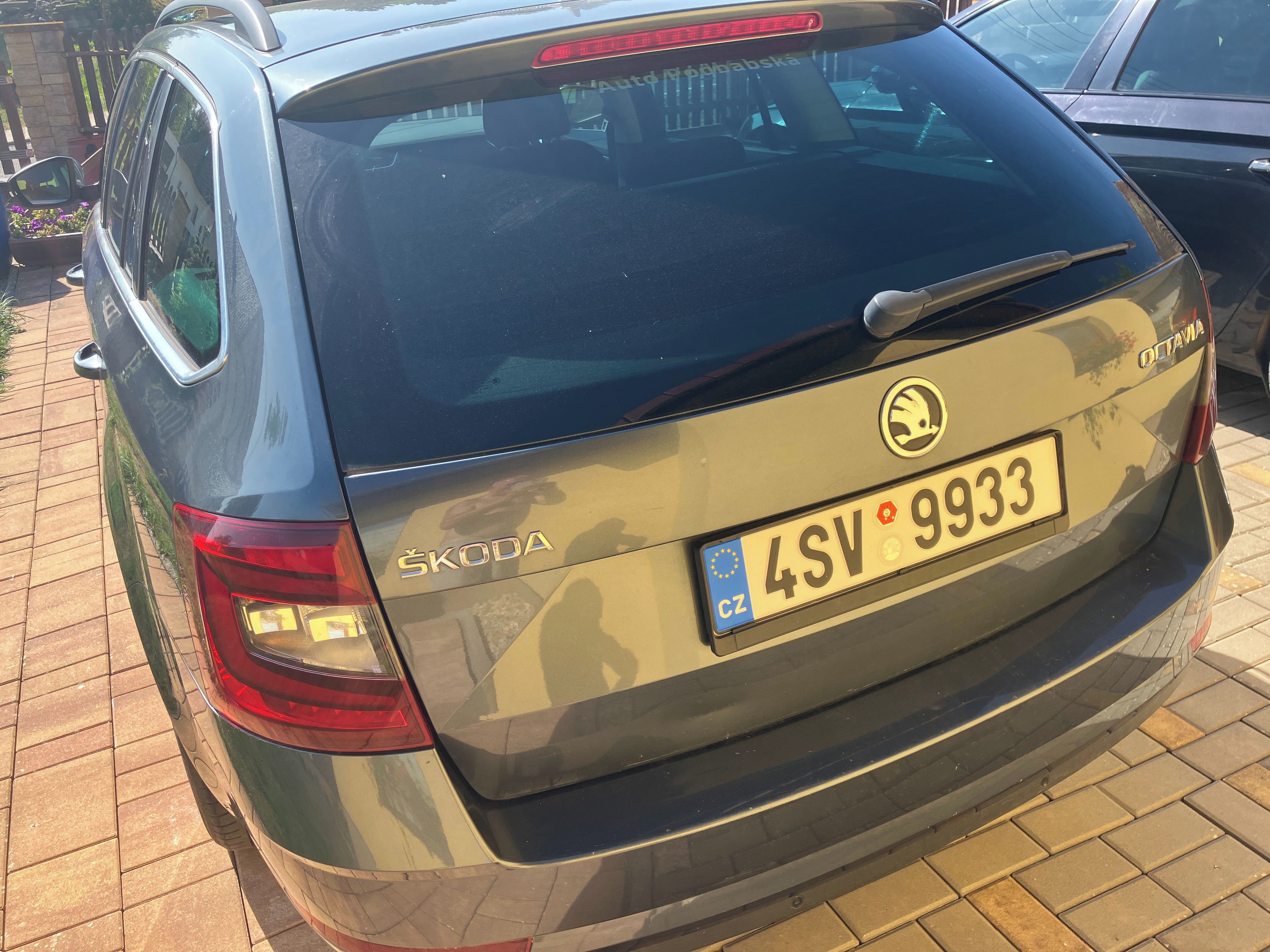 Škoda Octavia, combi 1,6 tdi DSG style - fotka 6