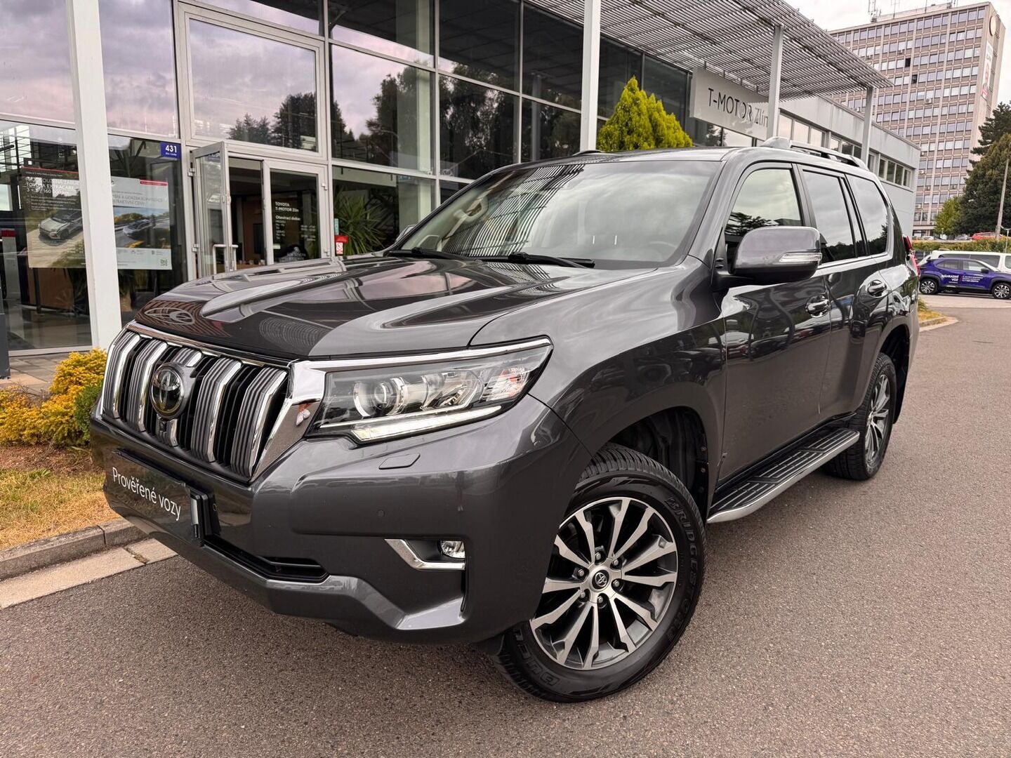 Toyota Land Cruiser - fotka 4