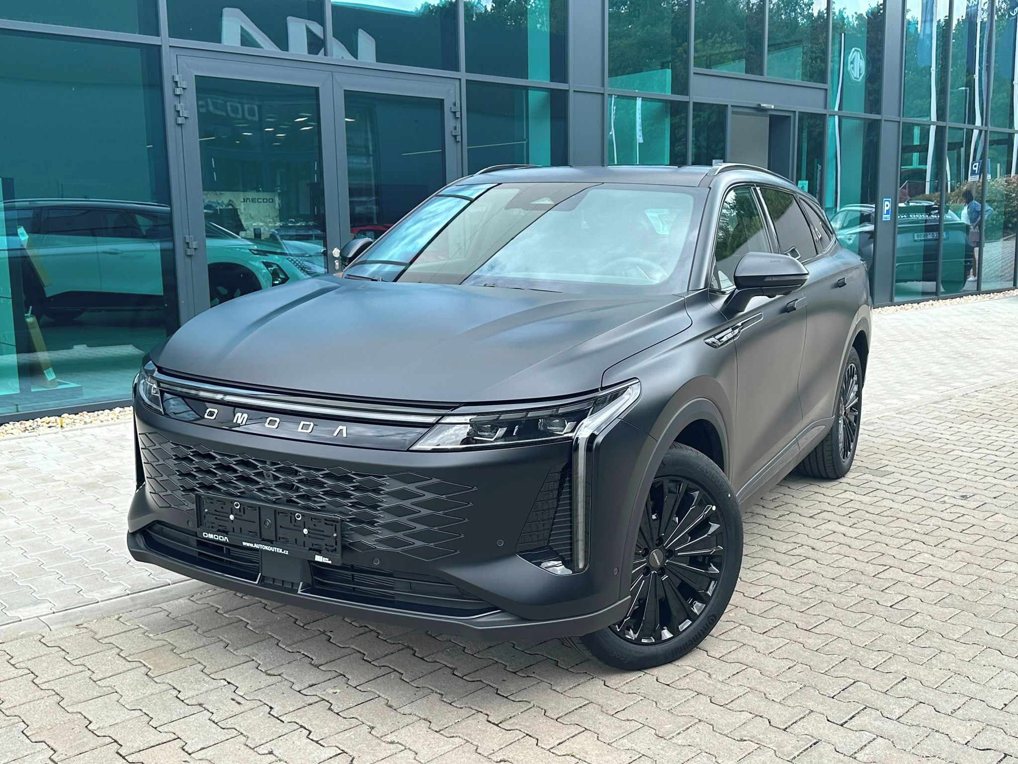 Omoda 9, 395kw/540hp Black Knight edice