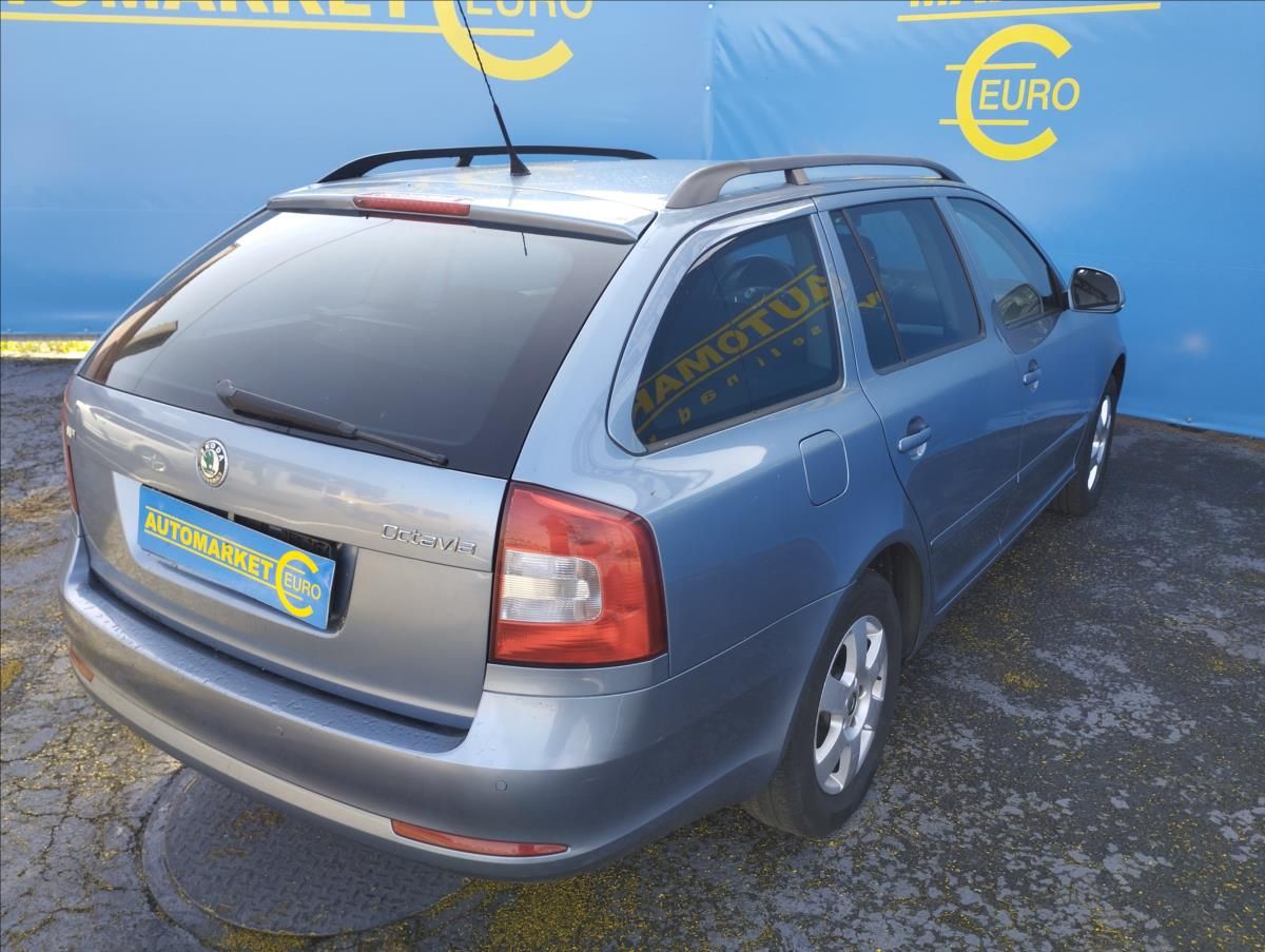 Škoda Octavia, 1,6 MPi 75KW DSG - fotka 4