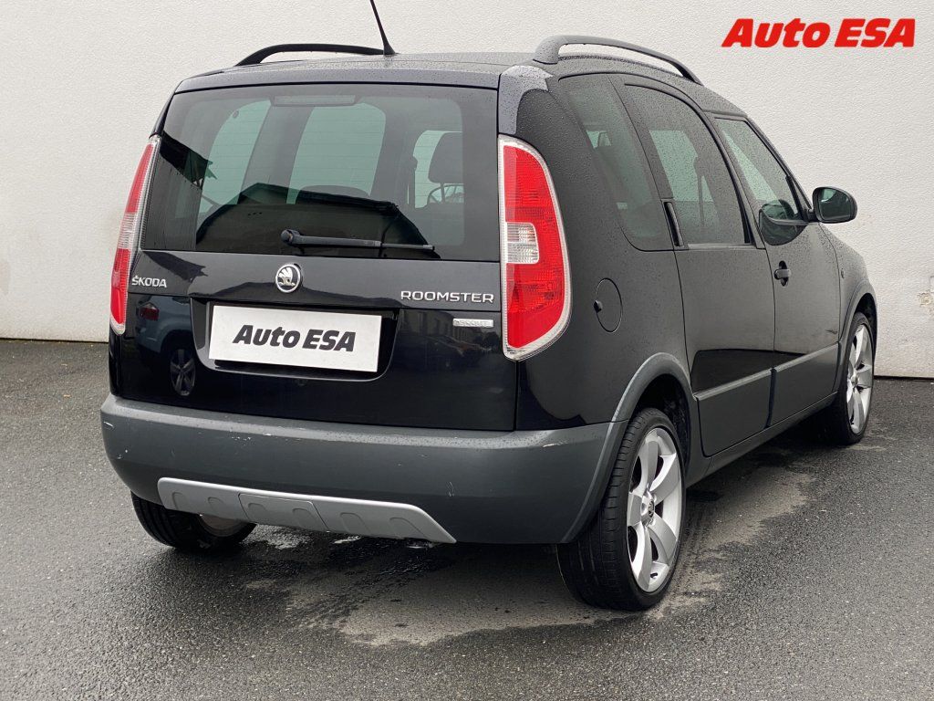Škoda Roomster, 1.2 TSi,Scout,+kola,panor - fotka 4