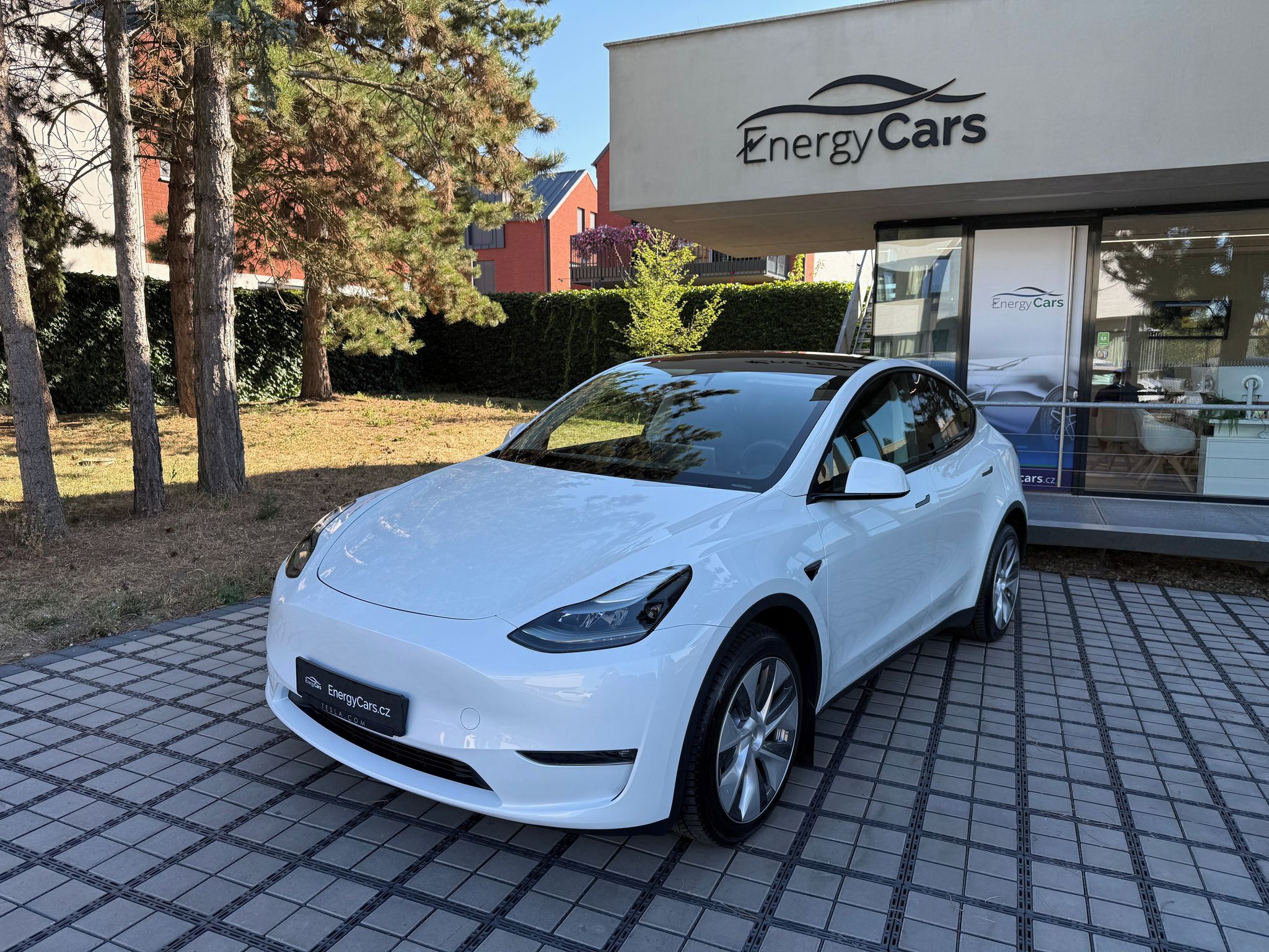 Tesla Model Y, Long Range AWD