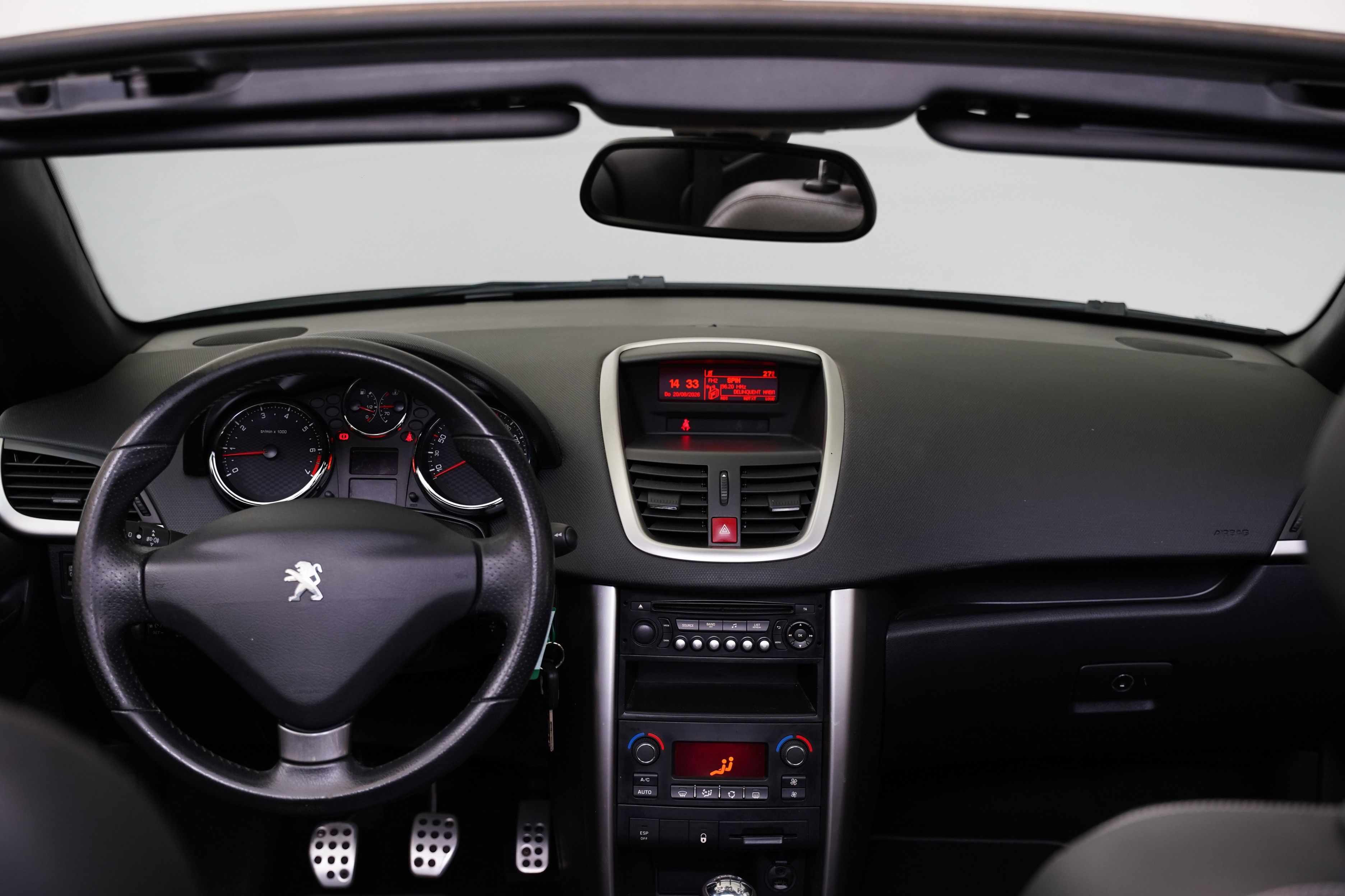 Peugeot 207, 1.6 i 88 kW Allure - fotka 5