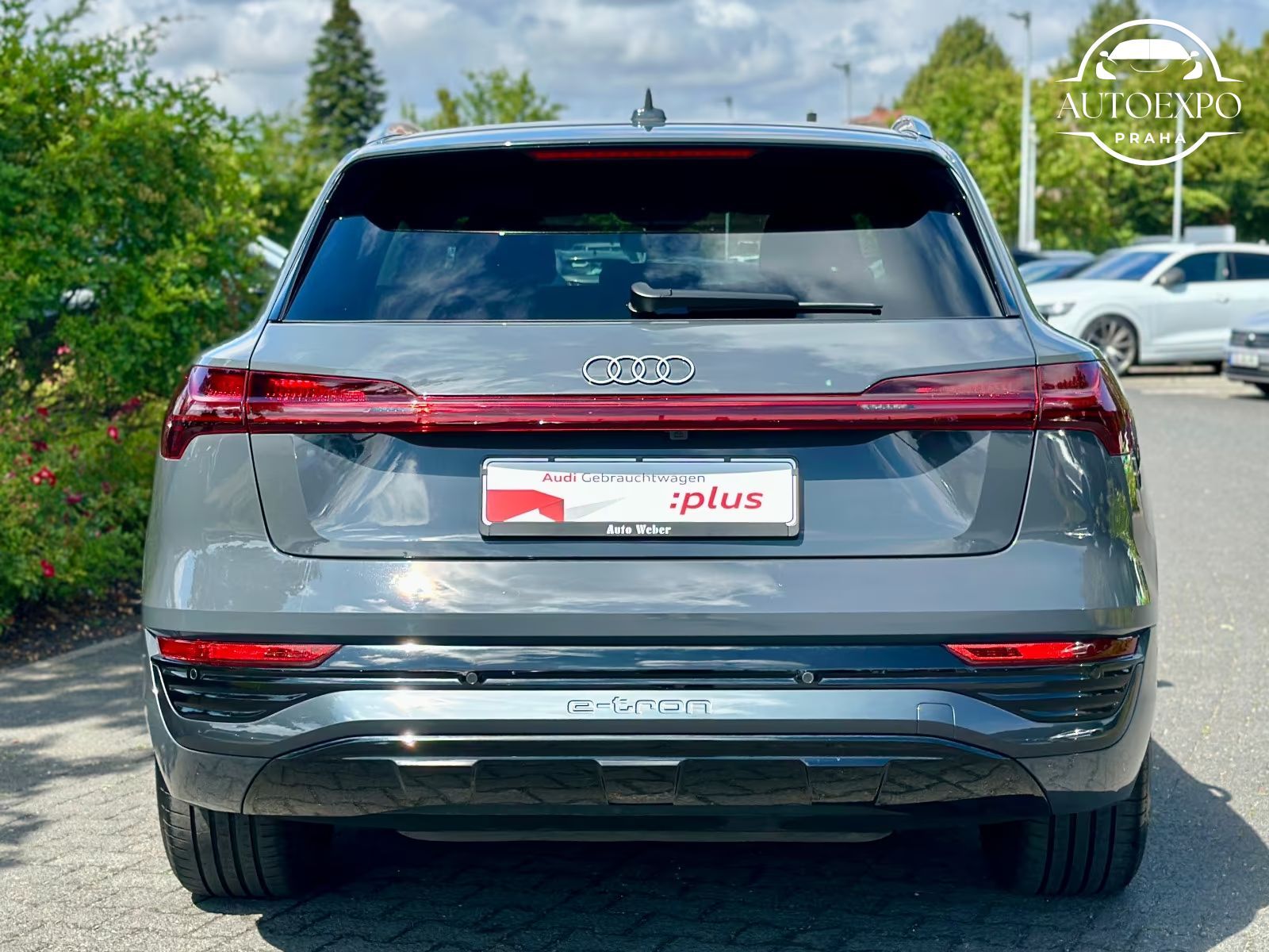 Audi Q8 e-tron, 50 quatro* advanced * - fotka 4