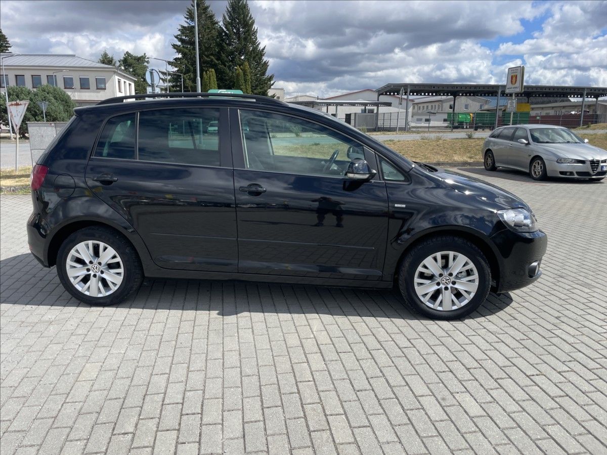 Volkswagen Golf Plus, 1,6 TDi 77kw LIFE Klima Tempom - fotka 5