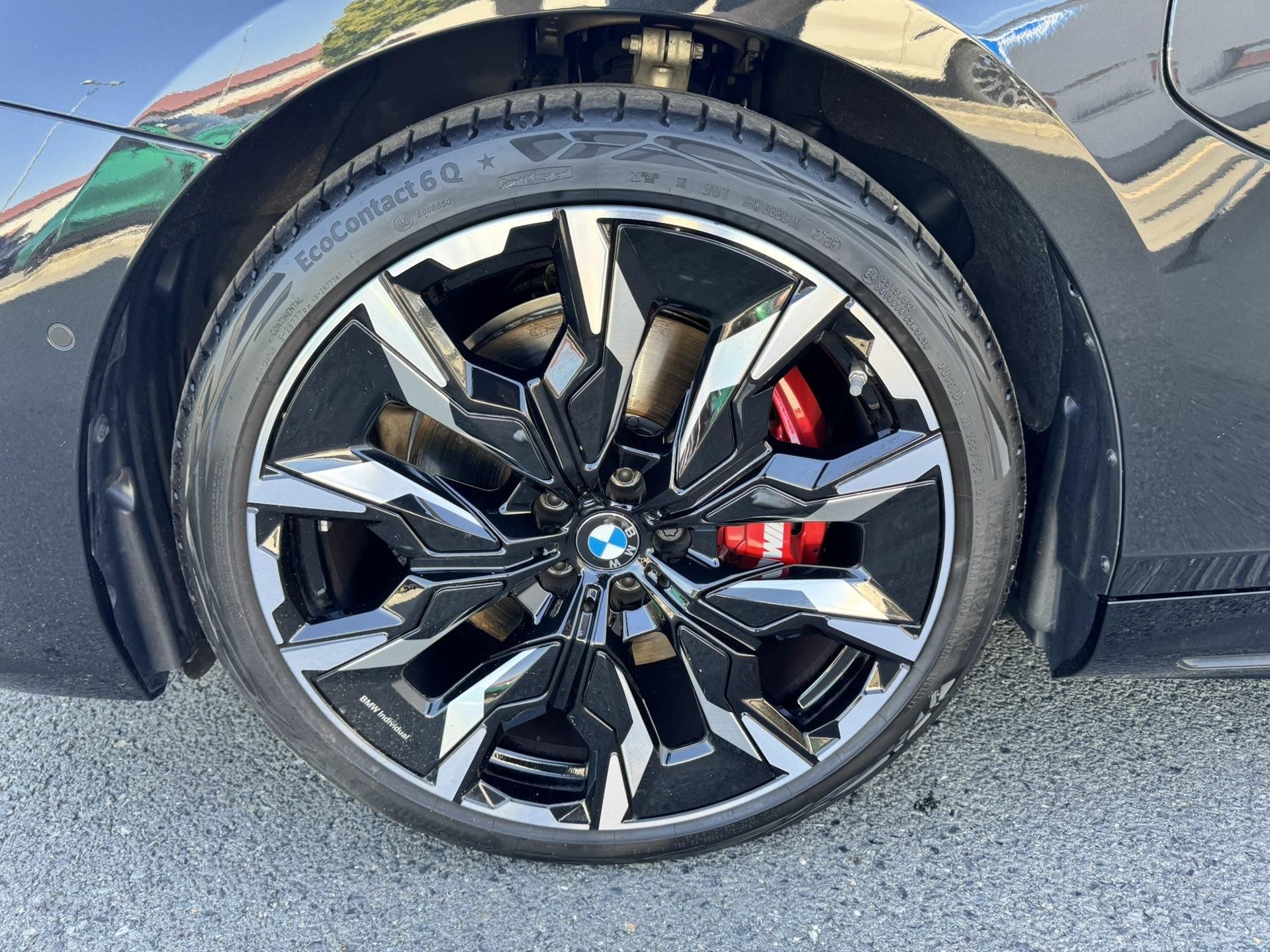 BMW Řada 5, 550e xDrive Touring M PRO - fotka 4