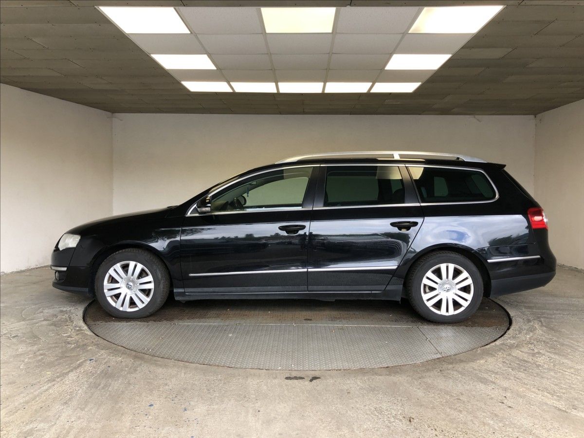 Volkswagen Passat, 2,0 TDI - fotka 4