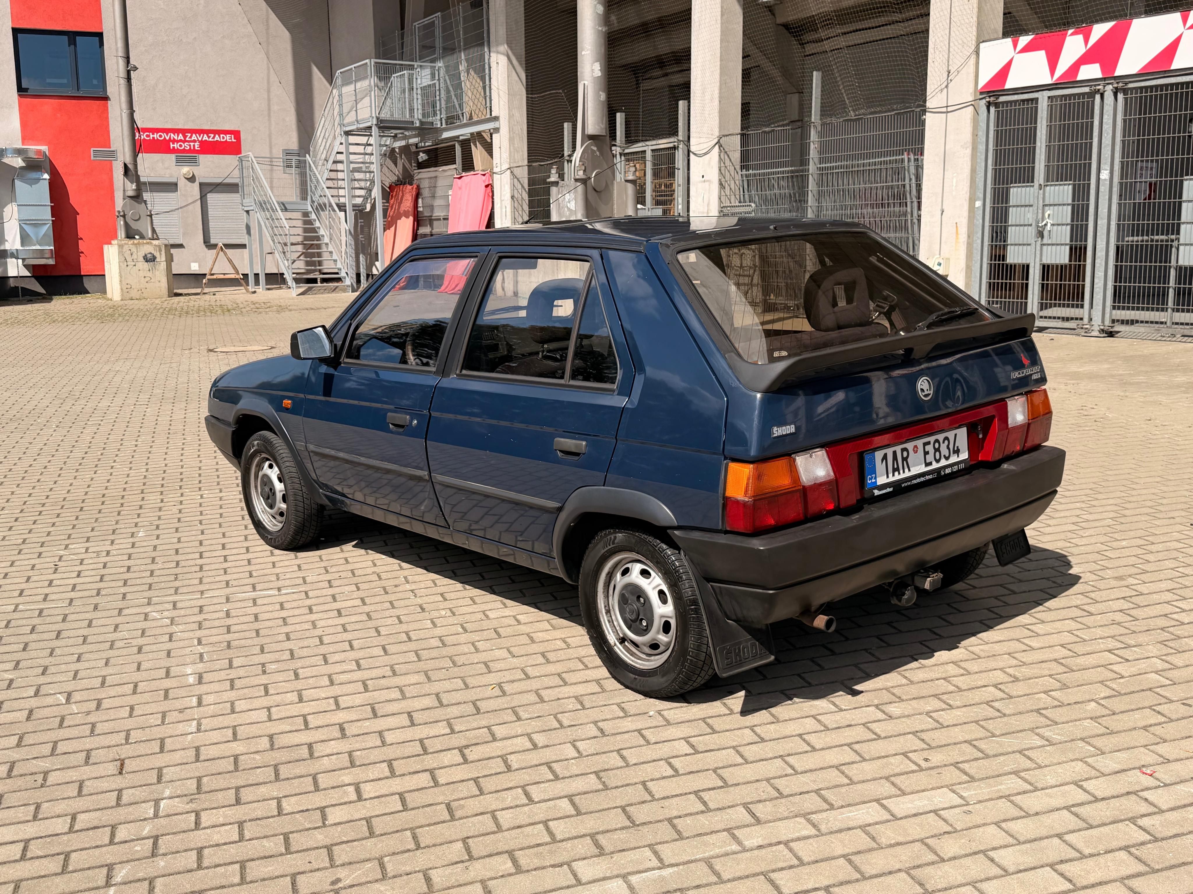 Škoda Favorit, 135GLX 85t.Km První Majitel - fotka 3