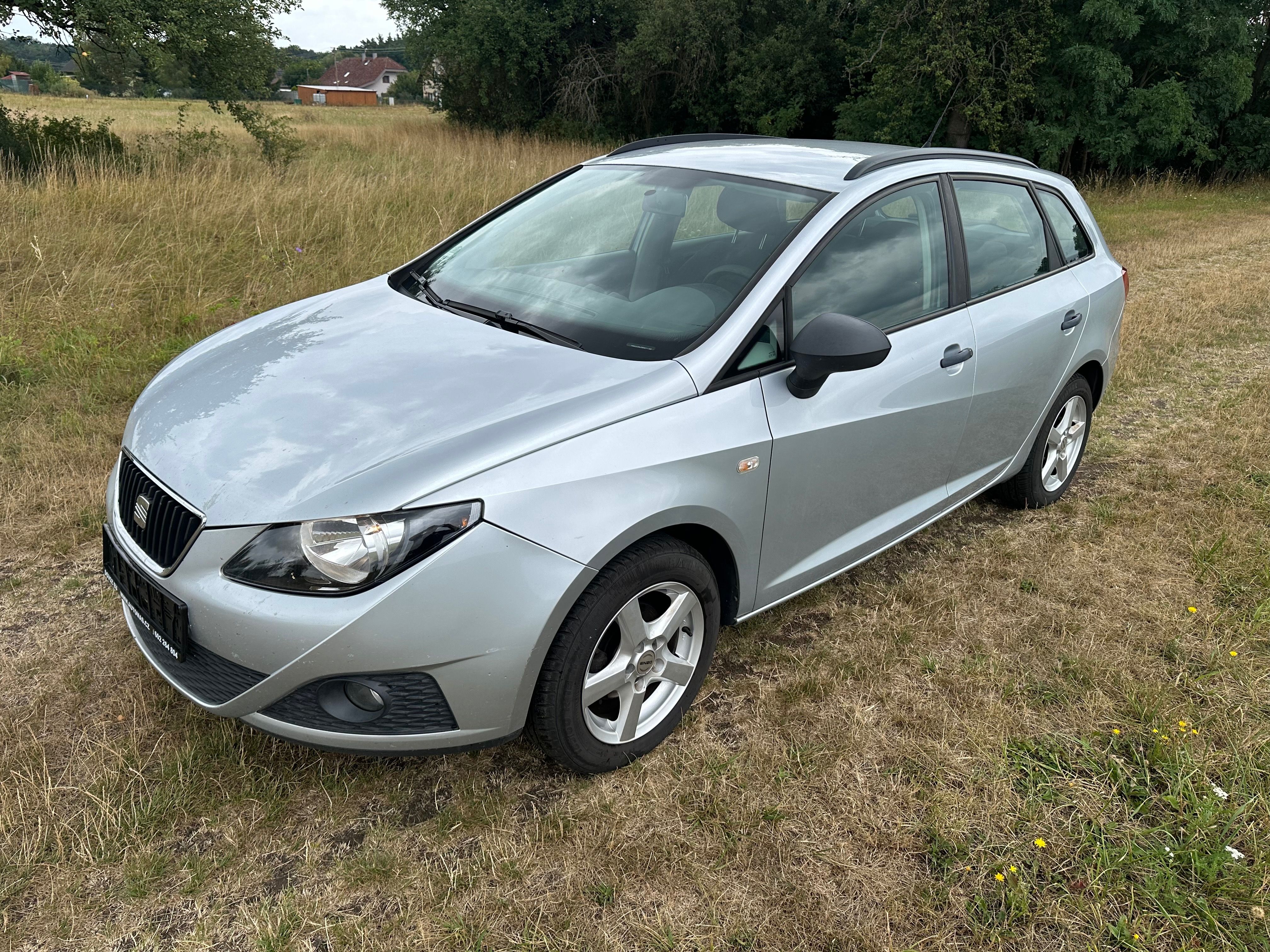 Seat Ibiza, COMBI-1.4-16v-63kw-TAŽNE - fotka 4