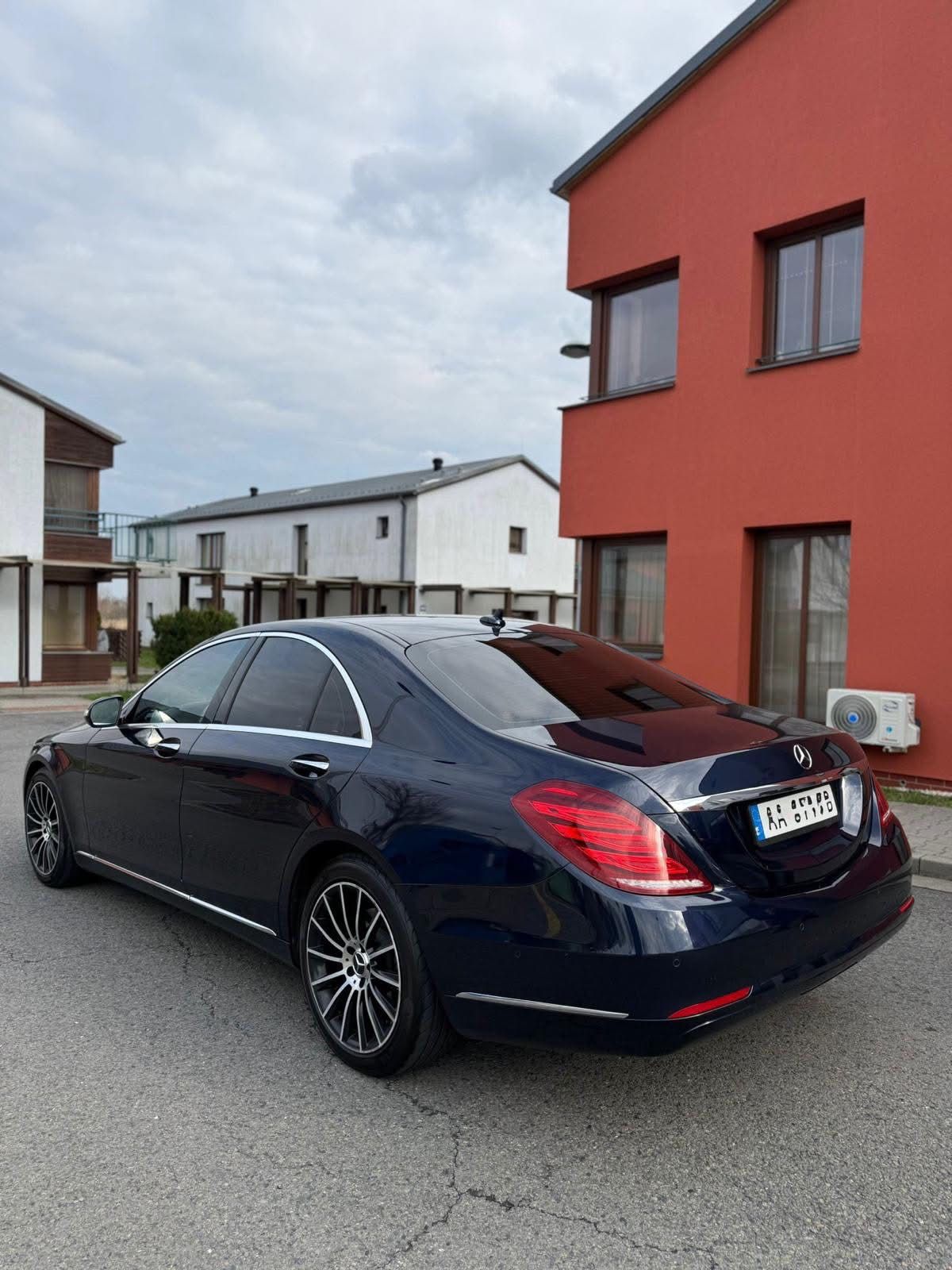 Mercedes-Benz Třídy S, Mercedes-Benz S 350 d 4MATIC - fotka 2