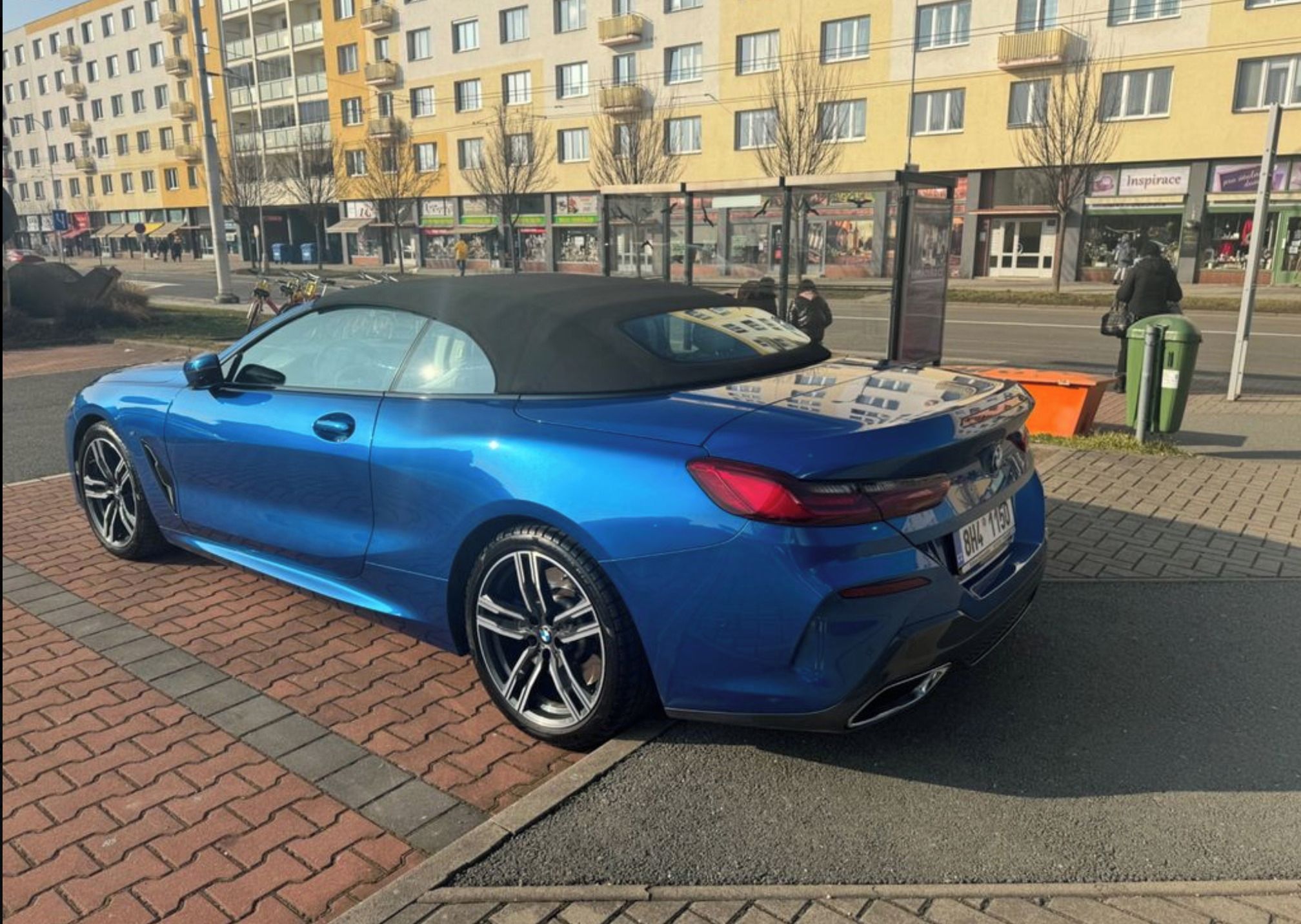 BMW Řada 8 - fotka 3
