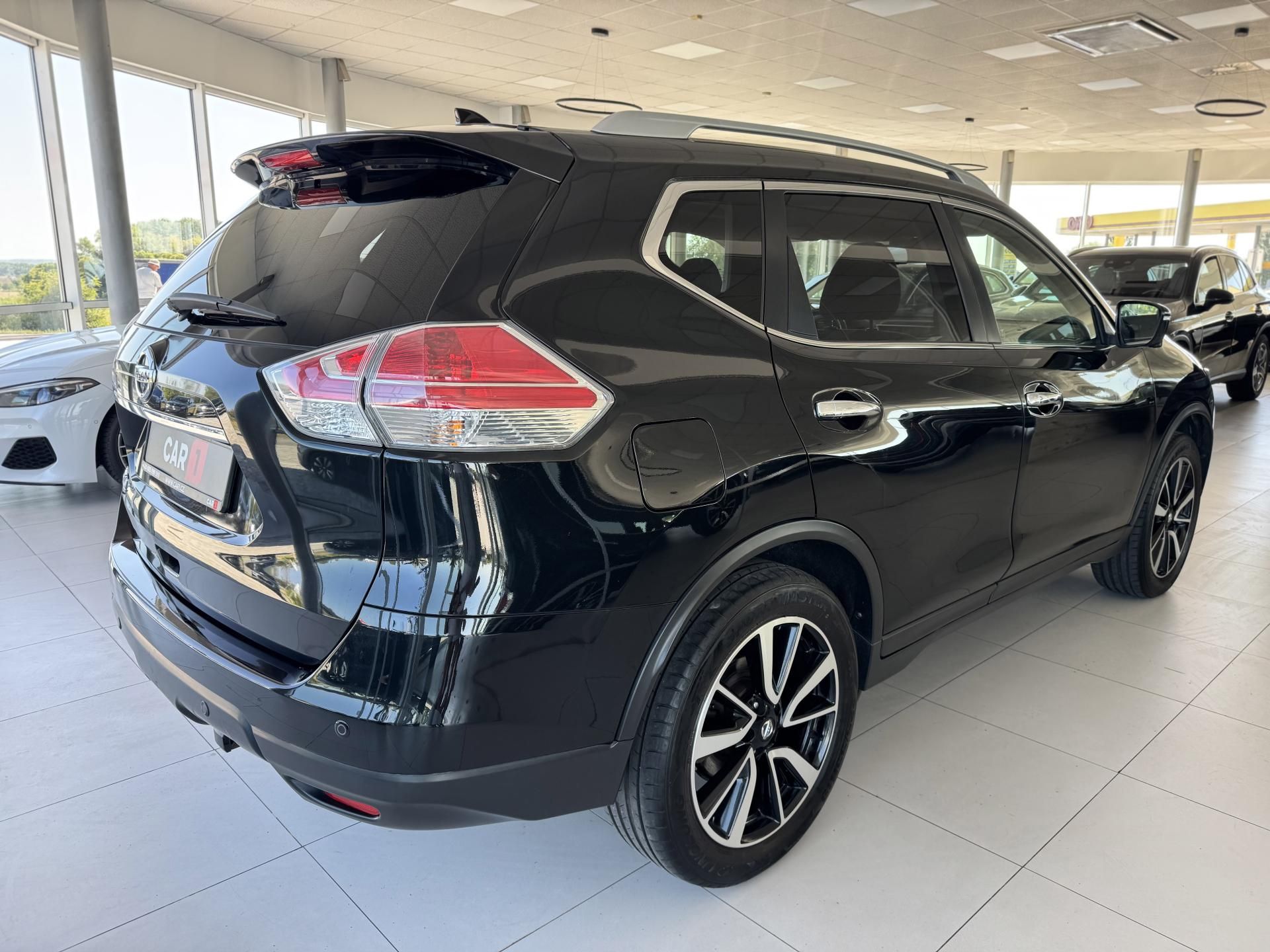 Nissan X-Trail, 1,6dCi 96kW*AUT*360kam*Panoram - fotka 5