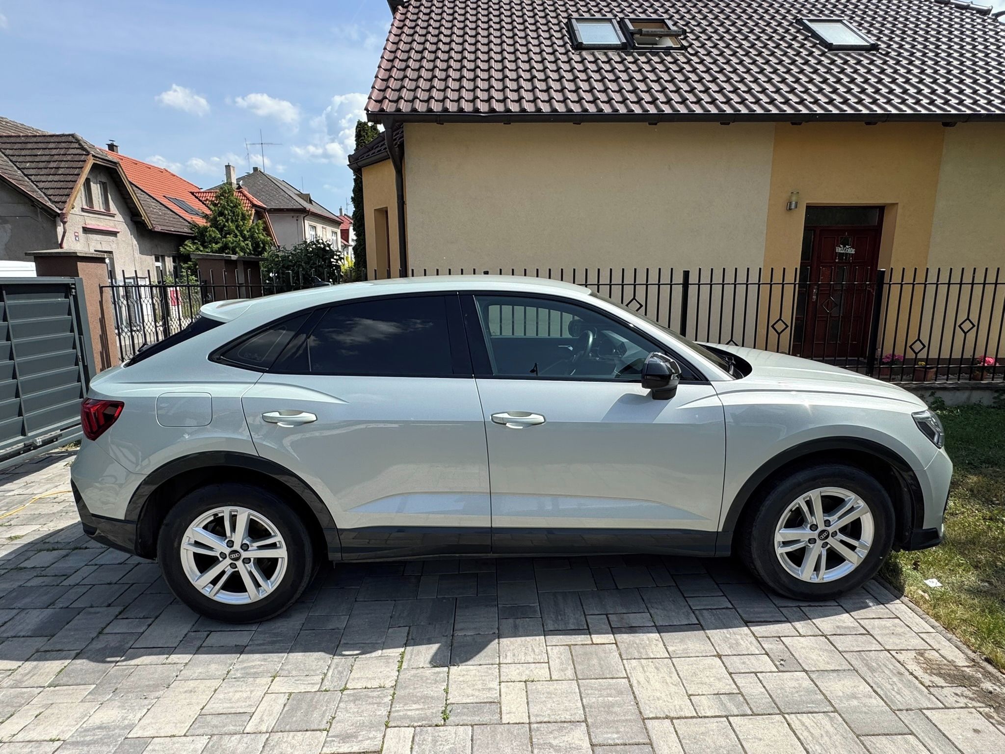 Audi Q3 - fotka 3