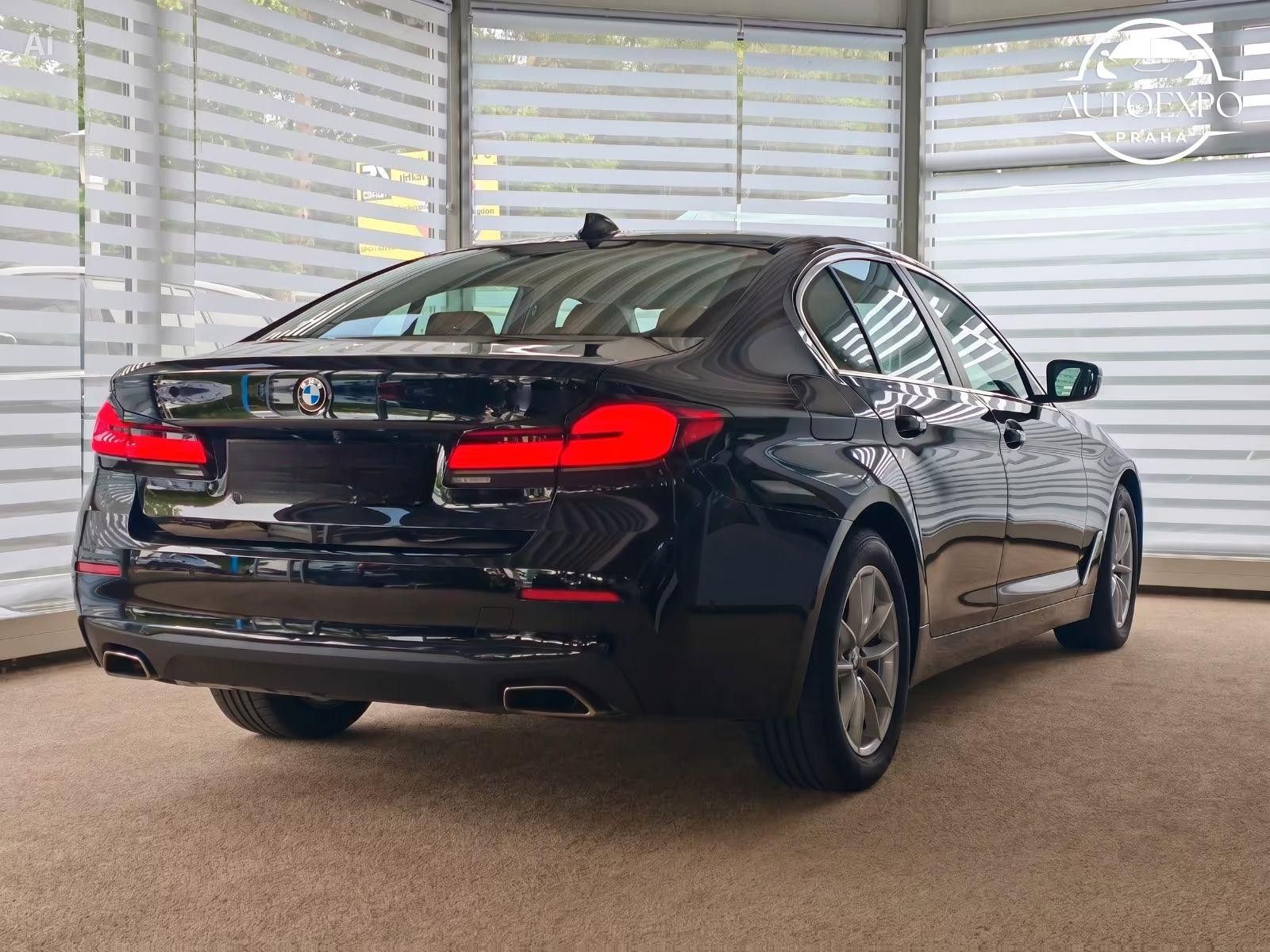 BMW Řada 5, 530d Limo KAMERA*LED - fotka 6
