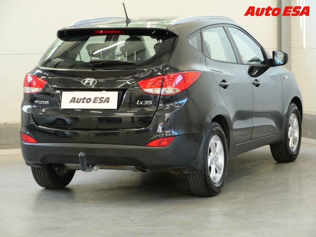 Hyundai ix35, 2.0 i,ČR,servis.kniha,AC - fotka 4