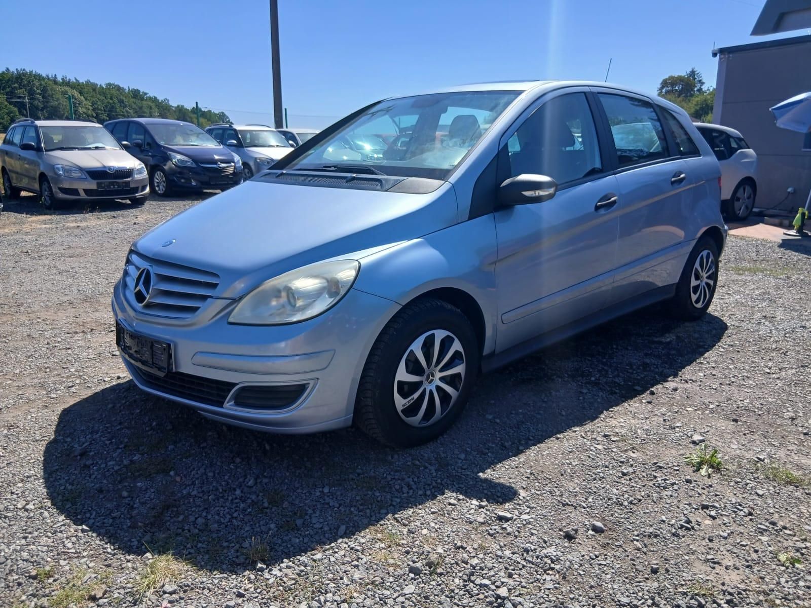 Mercedes-Benz Třídy B, 1.7i, KLIMATRONIC - fotka 4