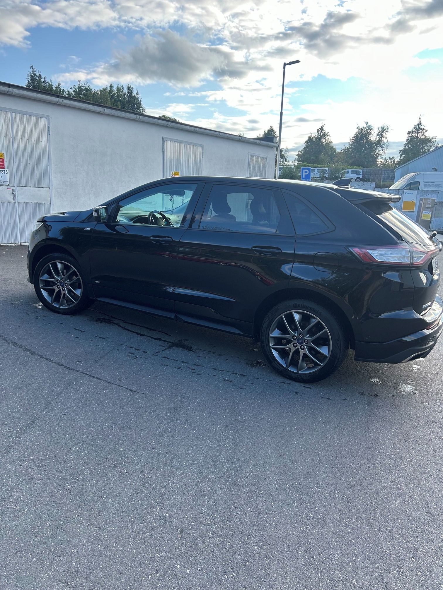 Ford Edge, Ford Edge,2,0 Bi-TDCi, ST-Line - fotka 2