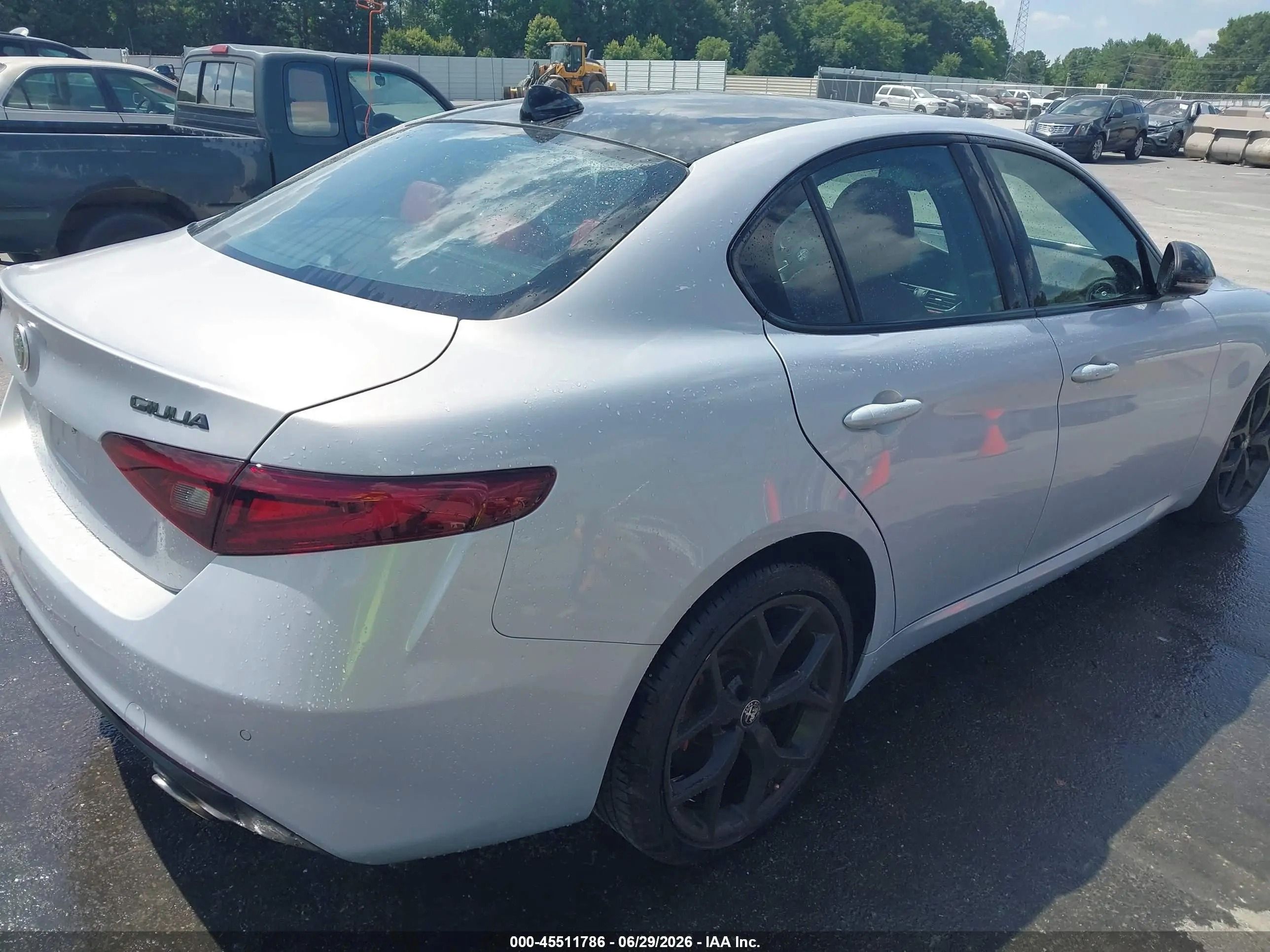 Alfa Romeo Giulia, Auto na cestě - fotka 4