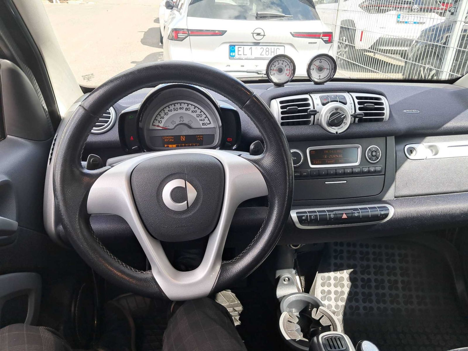 Smart Fortwo, 1.0T, Automat, Kožené sedačky - fotka 3